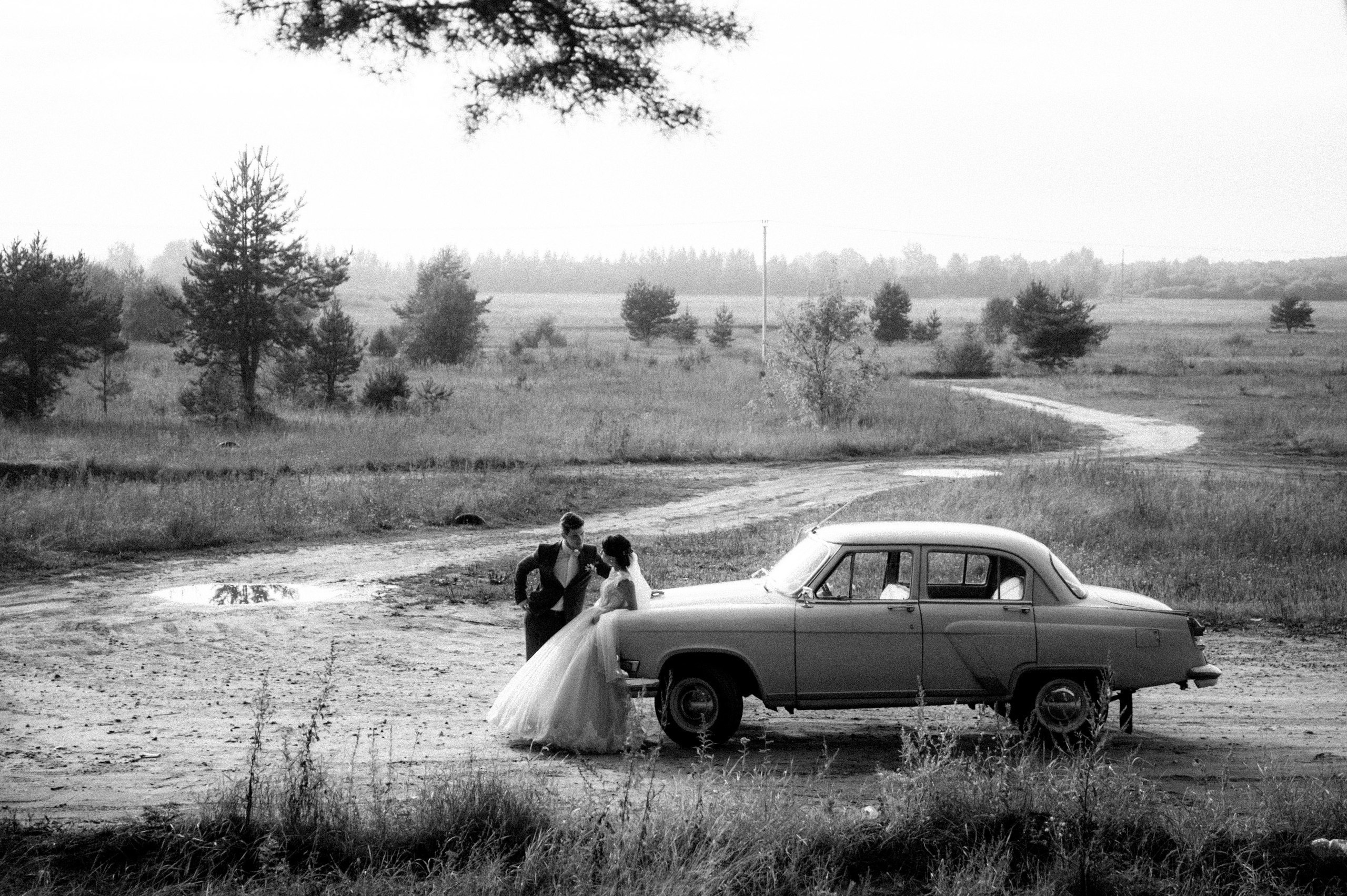 Георгий и Мария. Прокат Аренда ретро автомобилей Волга ГАЗ 21  Кострома