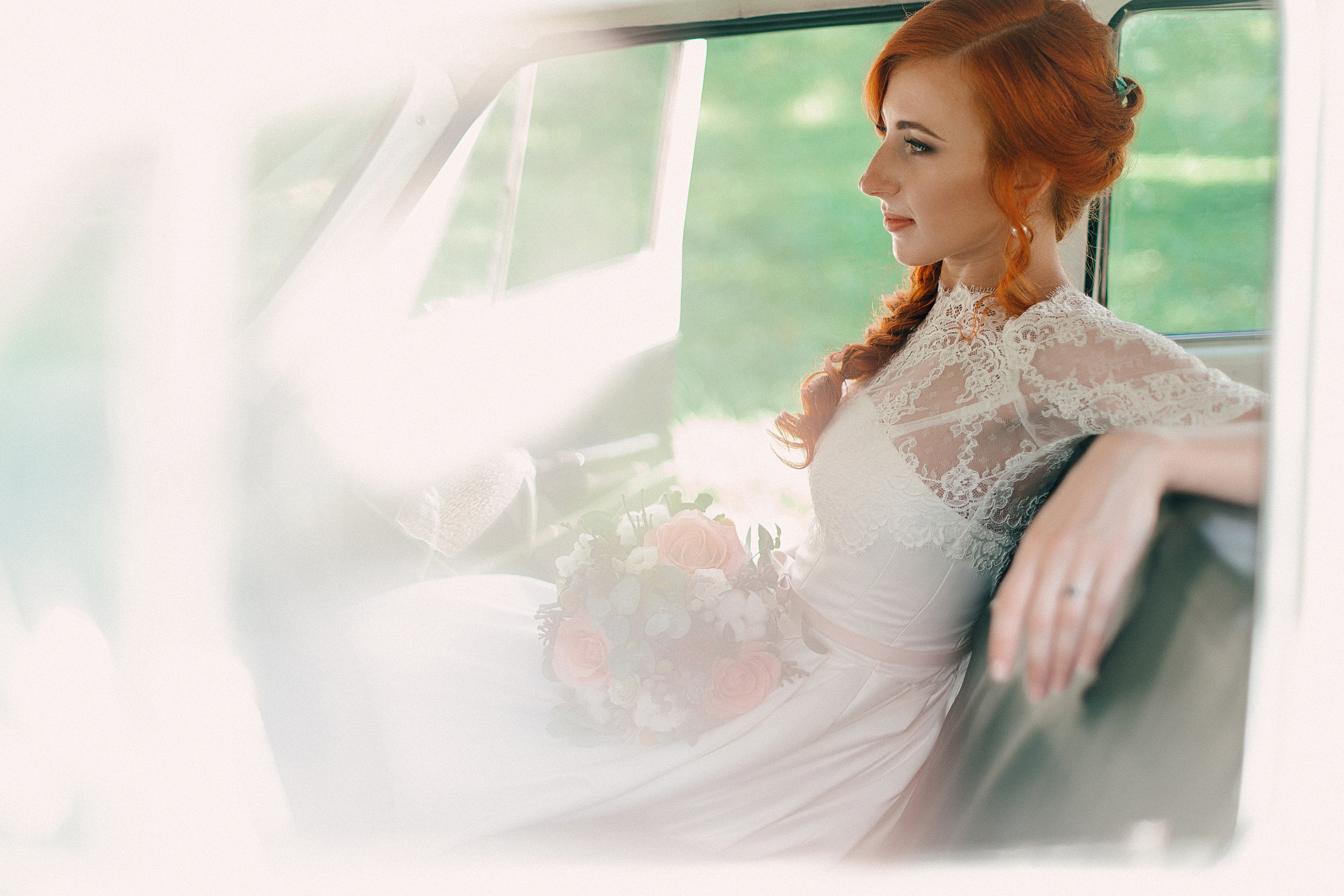 Саша и Катя. Прокат Аренда ретро автомобилей Волга ГАЗ 21  Кострома