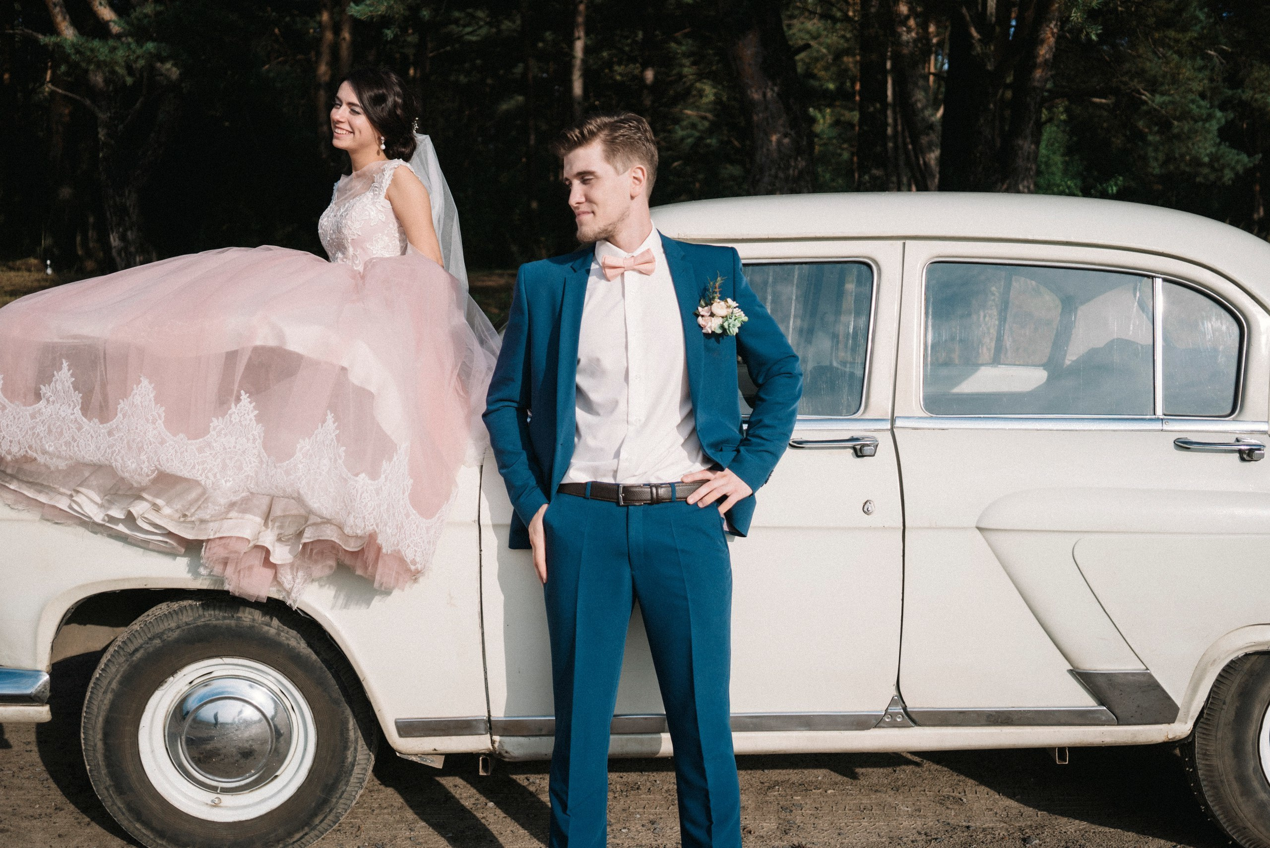 Георгий и Мария. Прокат Аренда ретро автомобилей Волга ГАЗ 21  Кострома