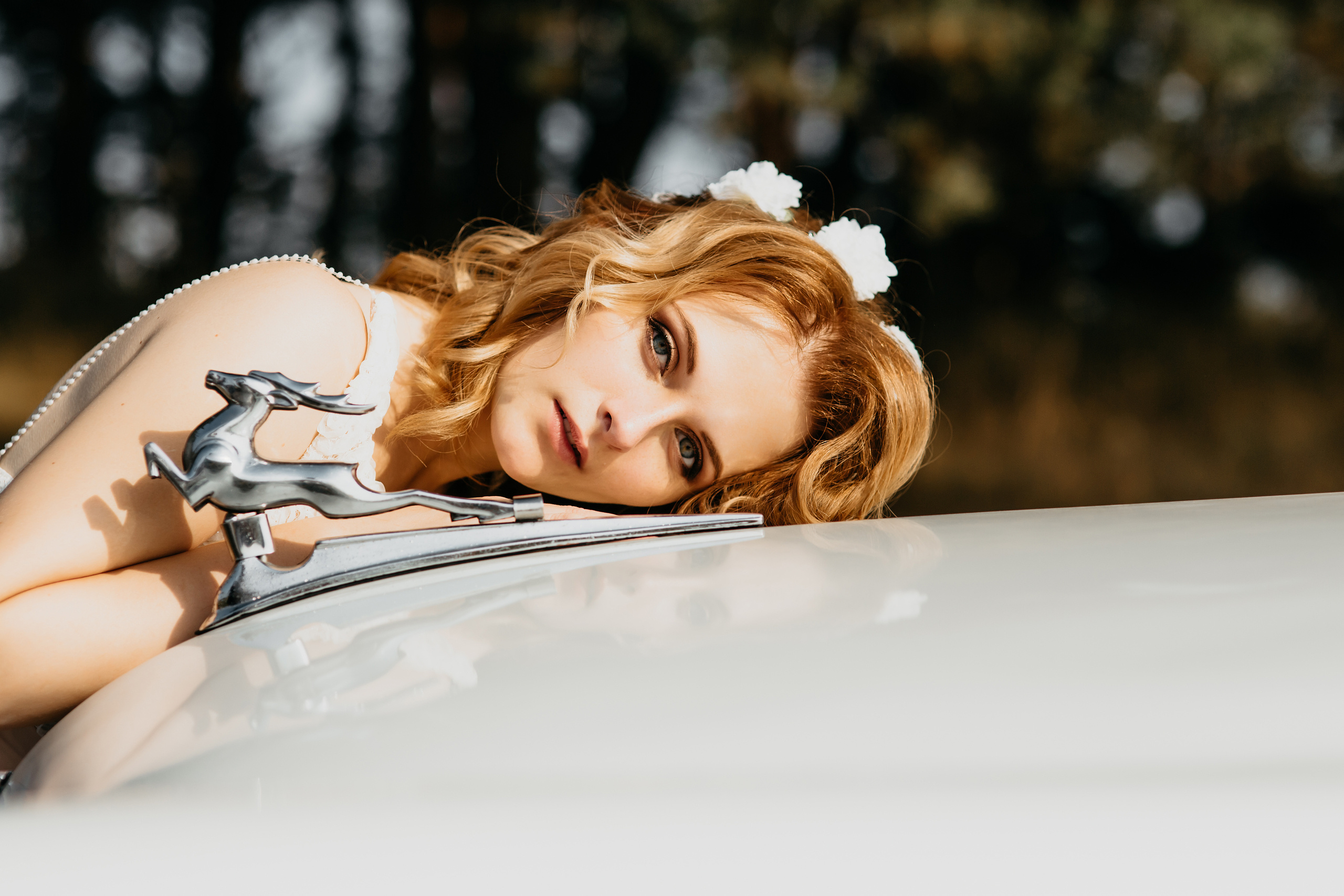 Варвара и Саша. Прокат Аренда ретро автомобилей Волга ГАЗ 21  Кострома