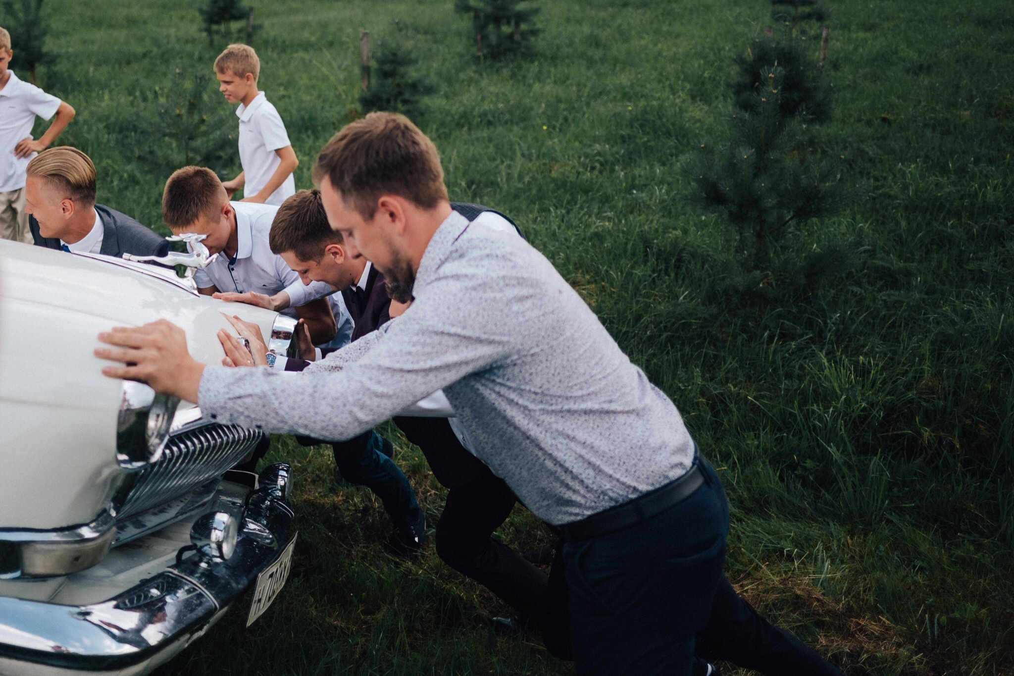 Вероника и Владимир. Прокат Аренда ретро автомобилей Волга ГАЗ 21  Кострома