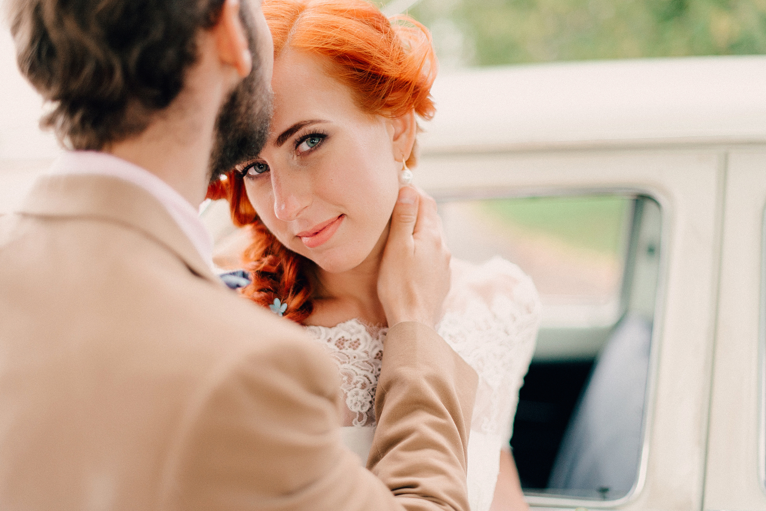 Саша и Катя. Прокат Аренда ретро автомобилей Волга ГАЗ 21  Кострома