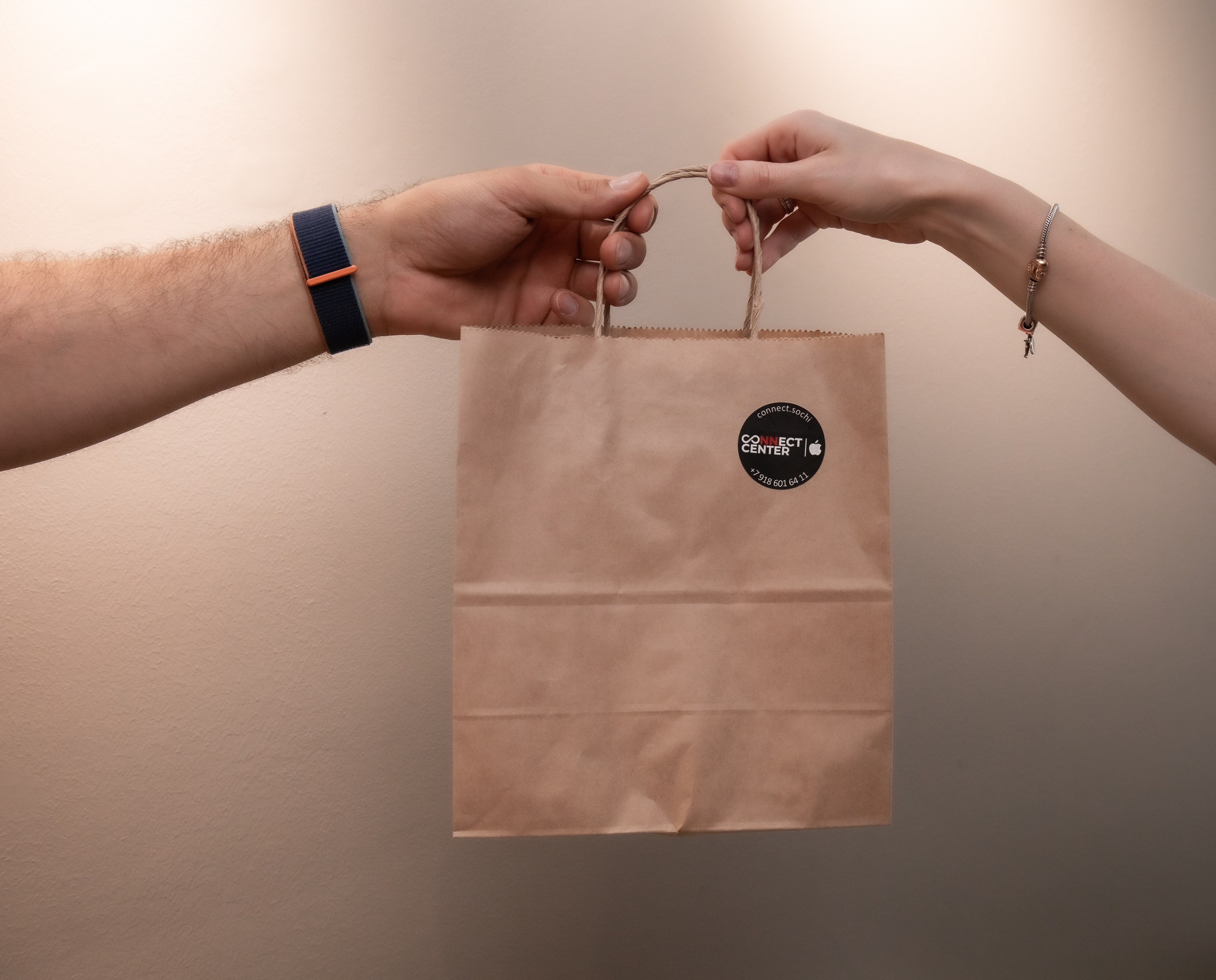 Салон Сотовой связи. Семейный и Свадебный фотограф в Сочи