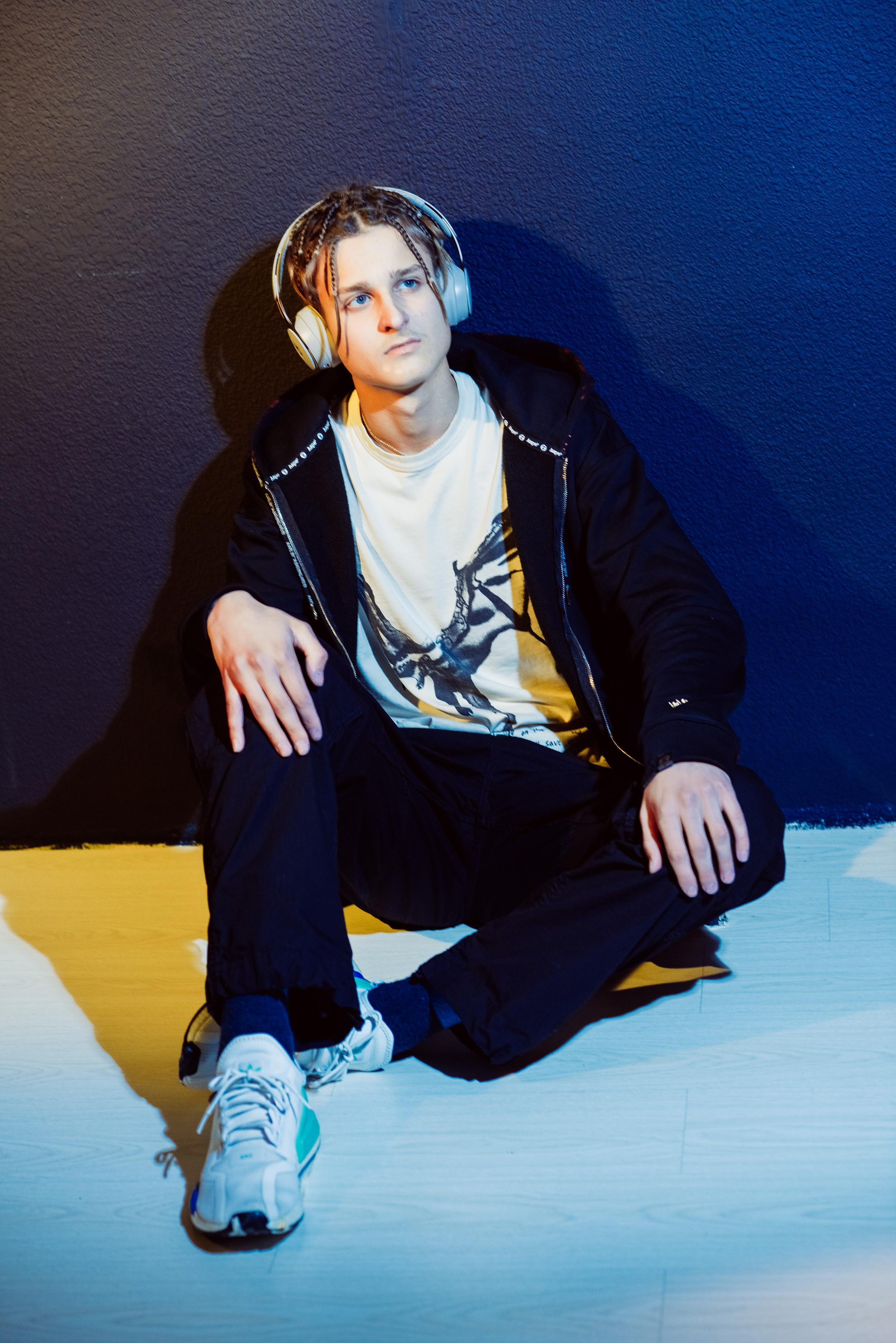 Гимназия г. Артем (студия). Фотограф Ярмишко Дарья. Выпускные фотокниги