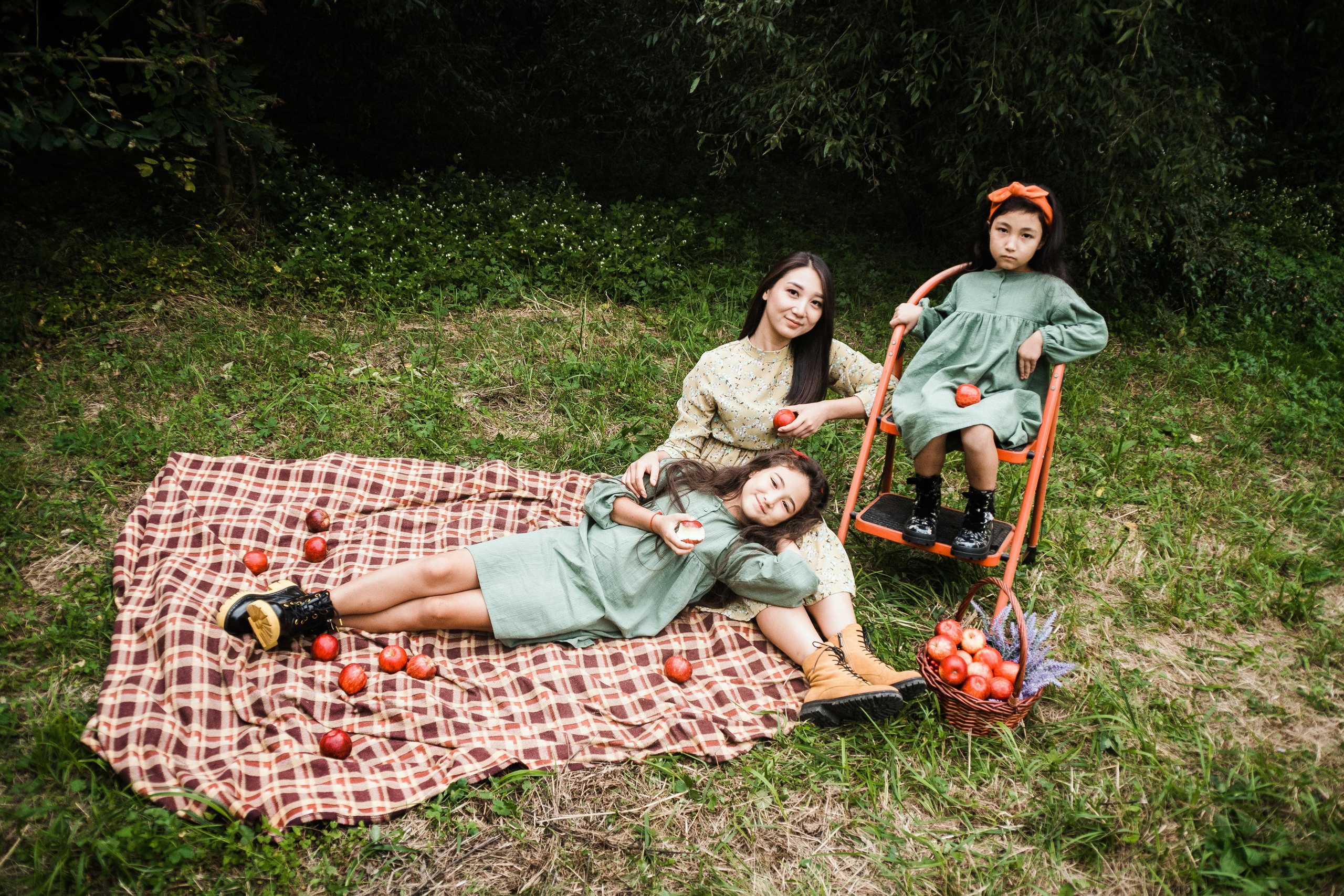 Apple day. Фотограф Ярмишко Дарья. Выпускные фотокниги