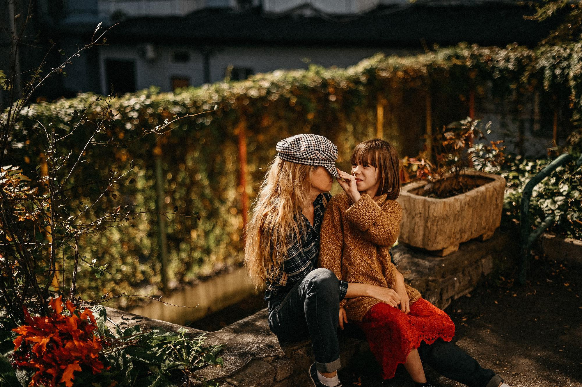 Ника и Стася. Фотограф Ярмишко Дарья. Выпускные фотокниги