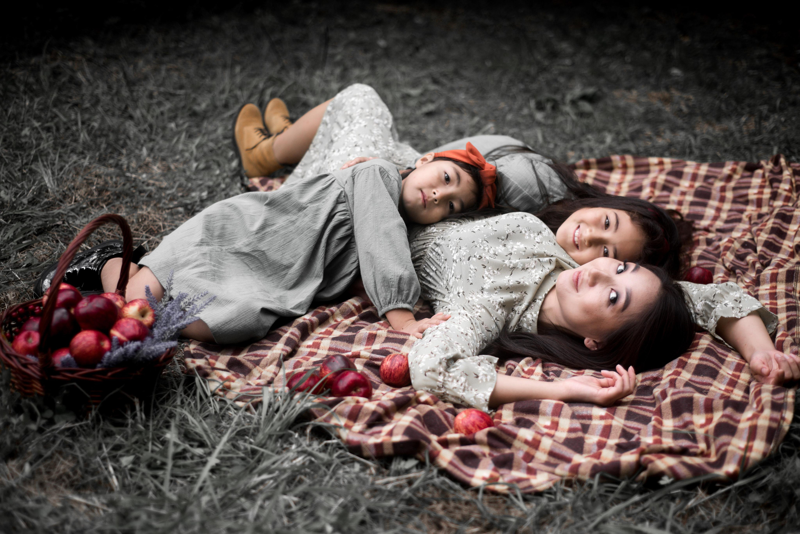 Apple day. Фотограф Ярмишко Дарья. Выпускные фотокниги
