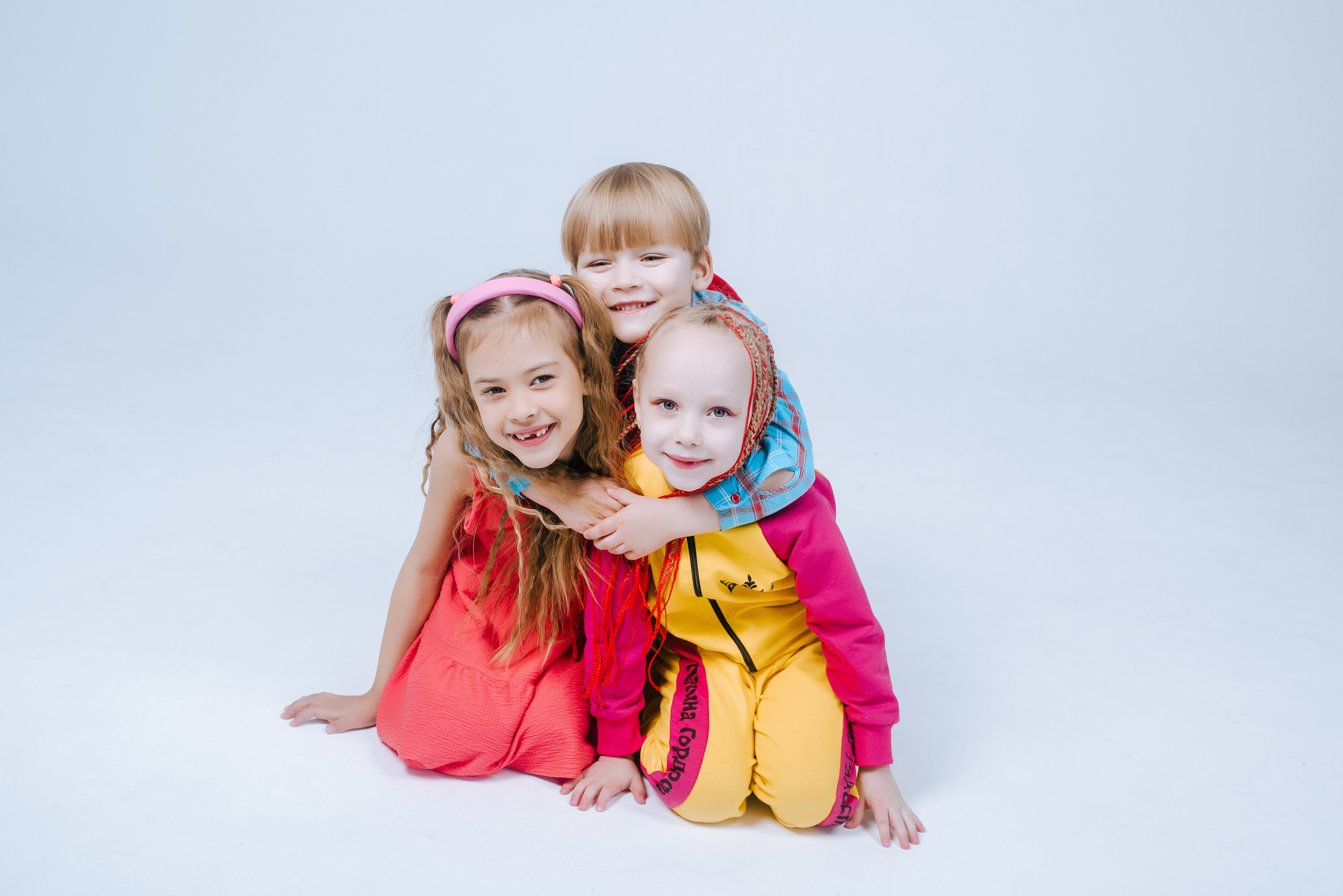 KIDS. Фотограф Ярмишко Дарья. Выпускные фотокниги