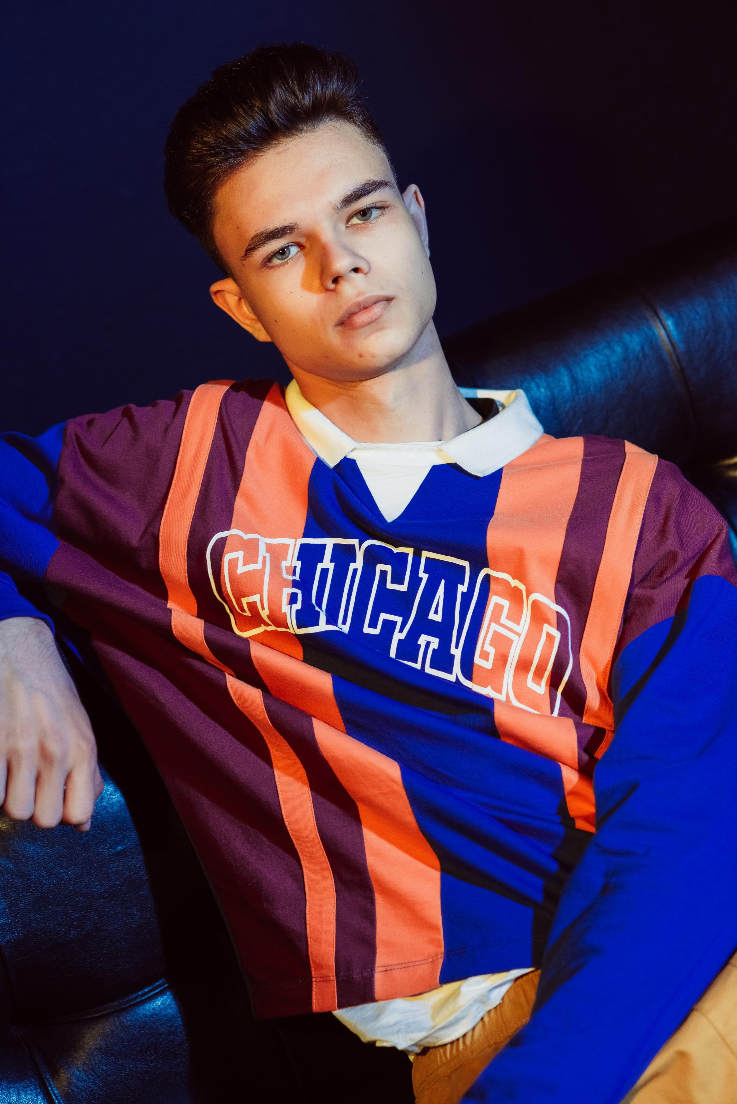 Гимназия г. Артем (студия). Фотограф Ярмишко Дарья. Выпускные фотокниги