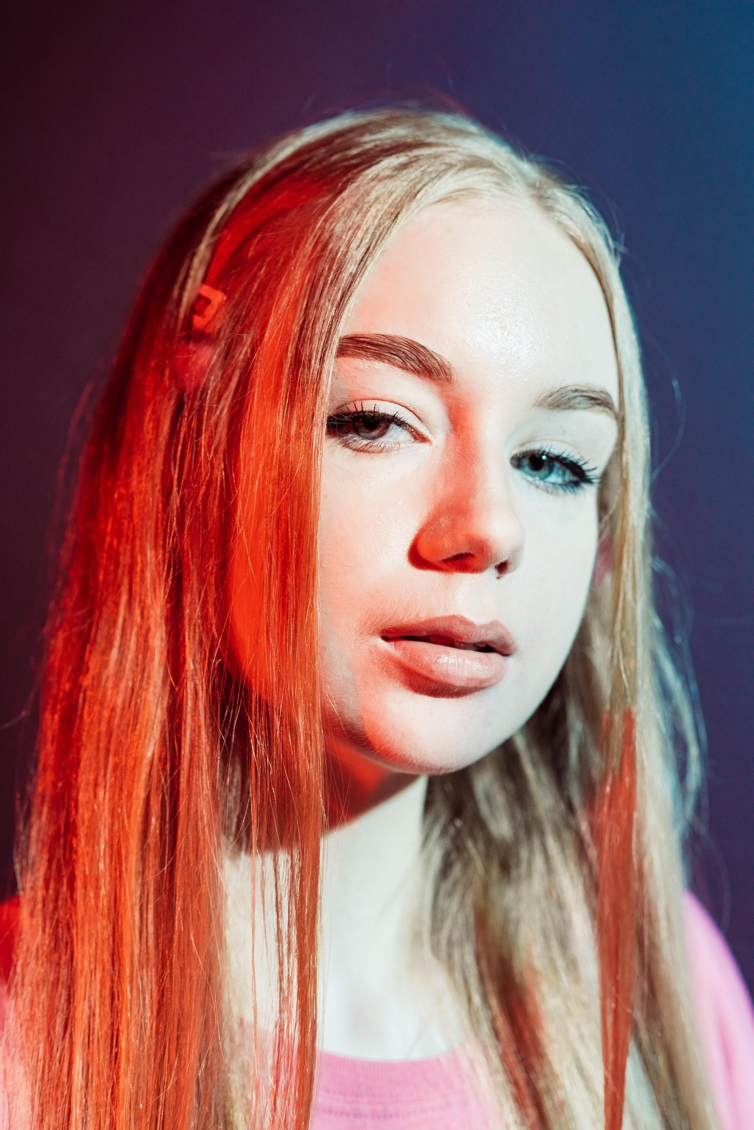 Гимназия г. Артем (студия). Фотограф Ярмишко Дарья. Выпускные фотокниги