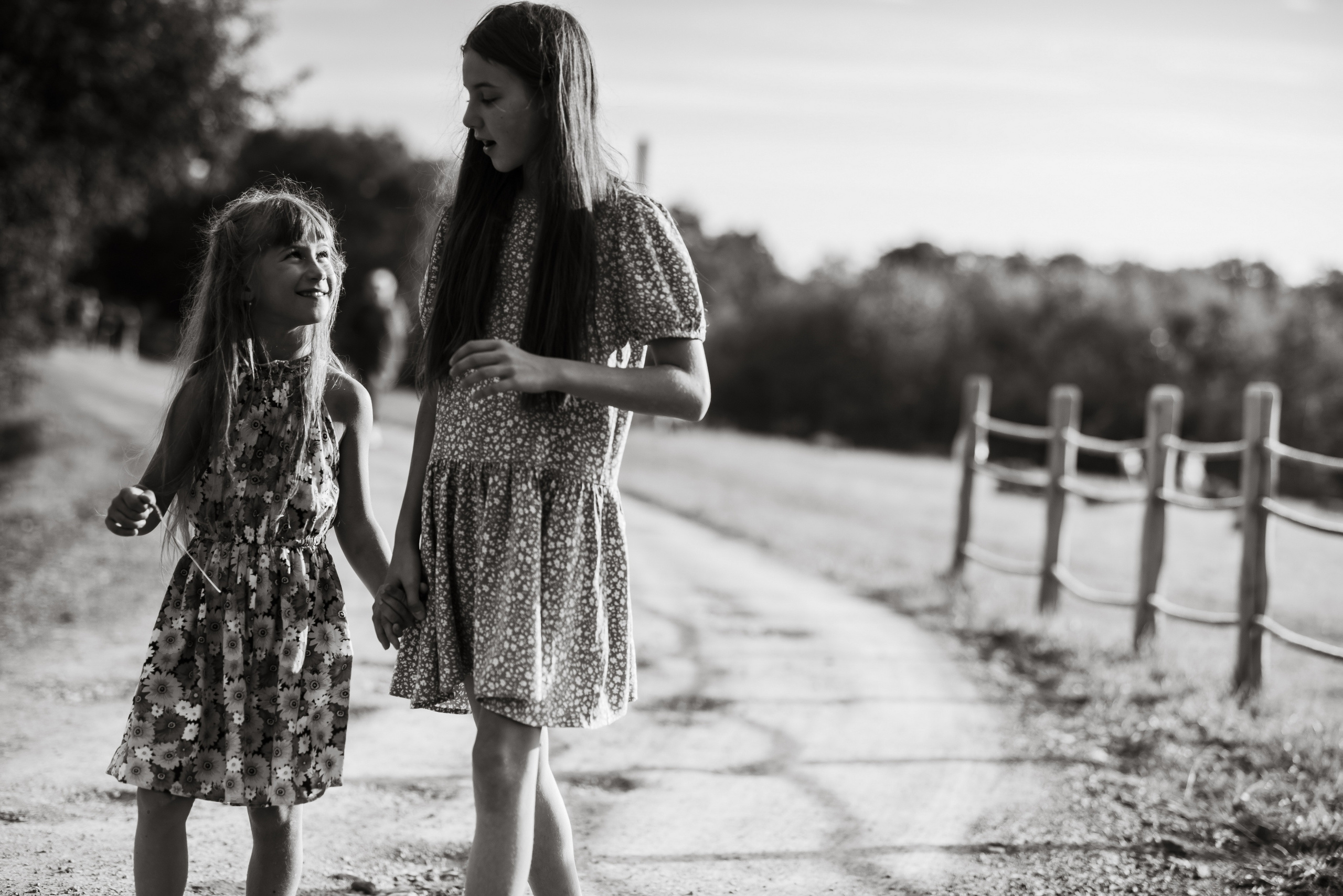 Прогулка в парке…. Фотограф Ярмишко Дарья. Выпускные фотокниги