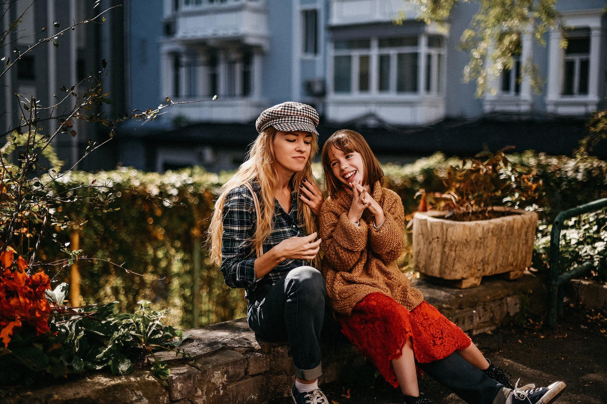 Ника и Стася. Фотограф Ярмишко Дарья. Выпускные фотокниги