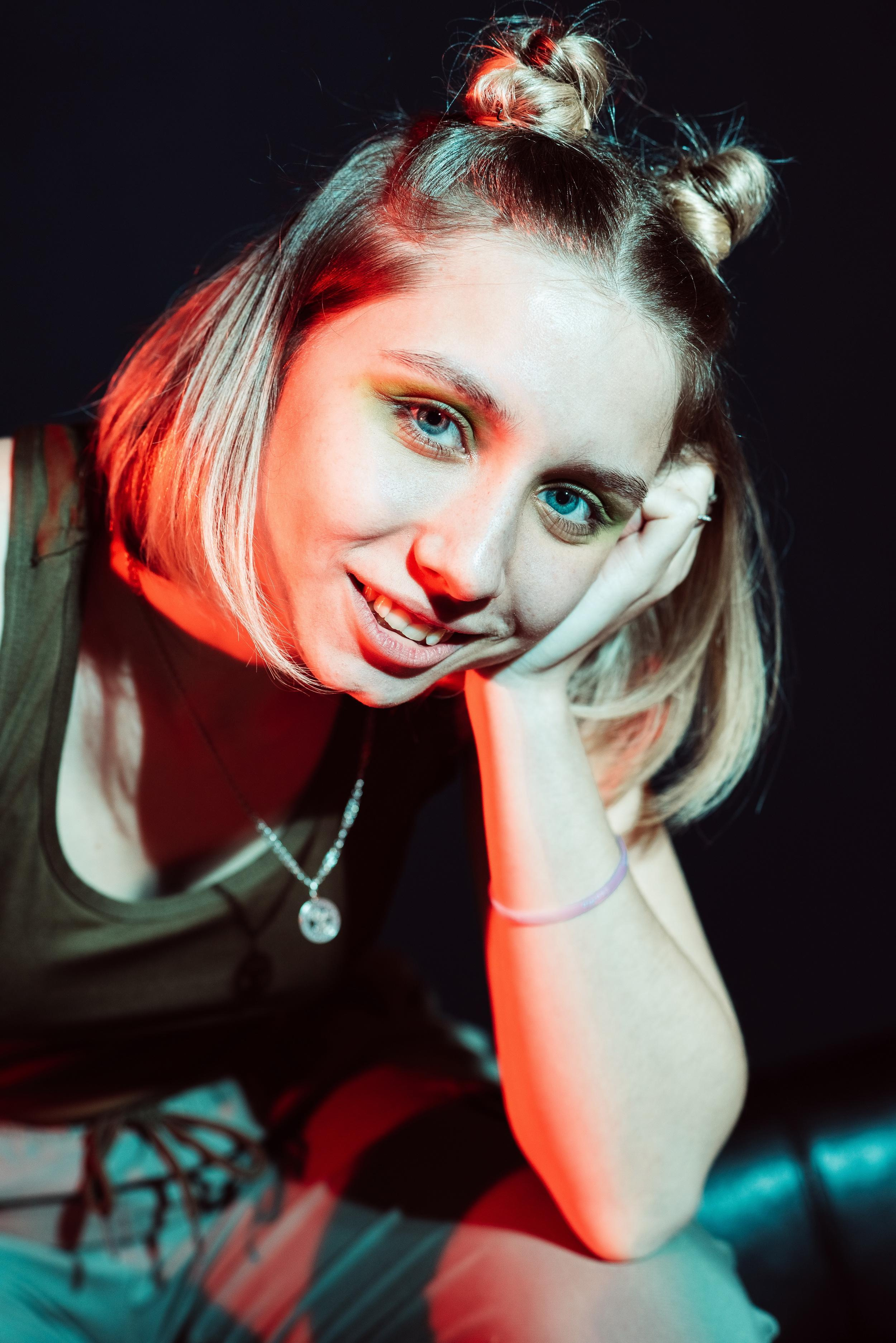 Гимназия г. Артем (студия). Фотограф Ярмишко Дарья. Выпускные фотокниги