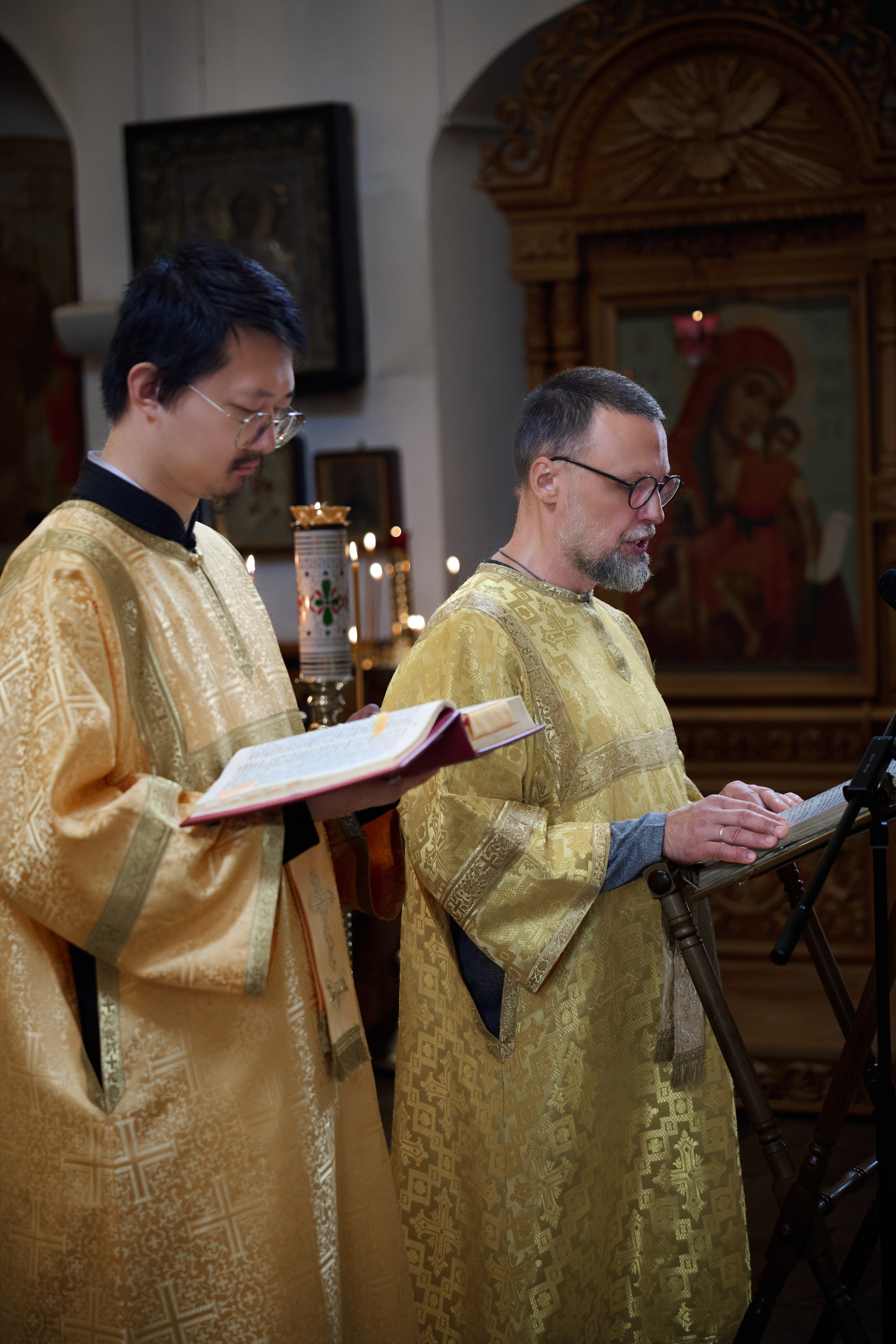 Литургия на китайском языке. Фотограф в Москве