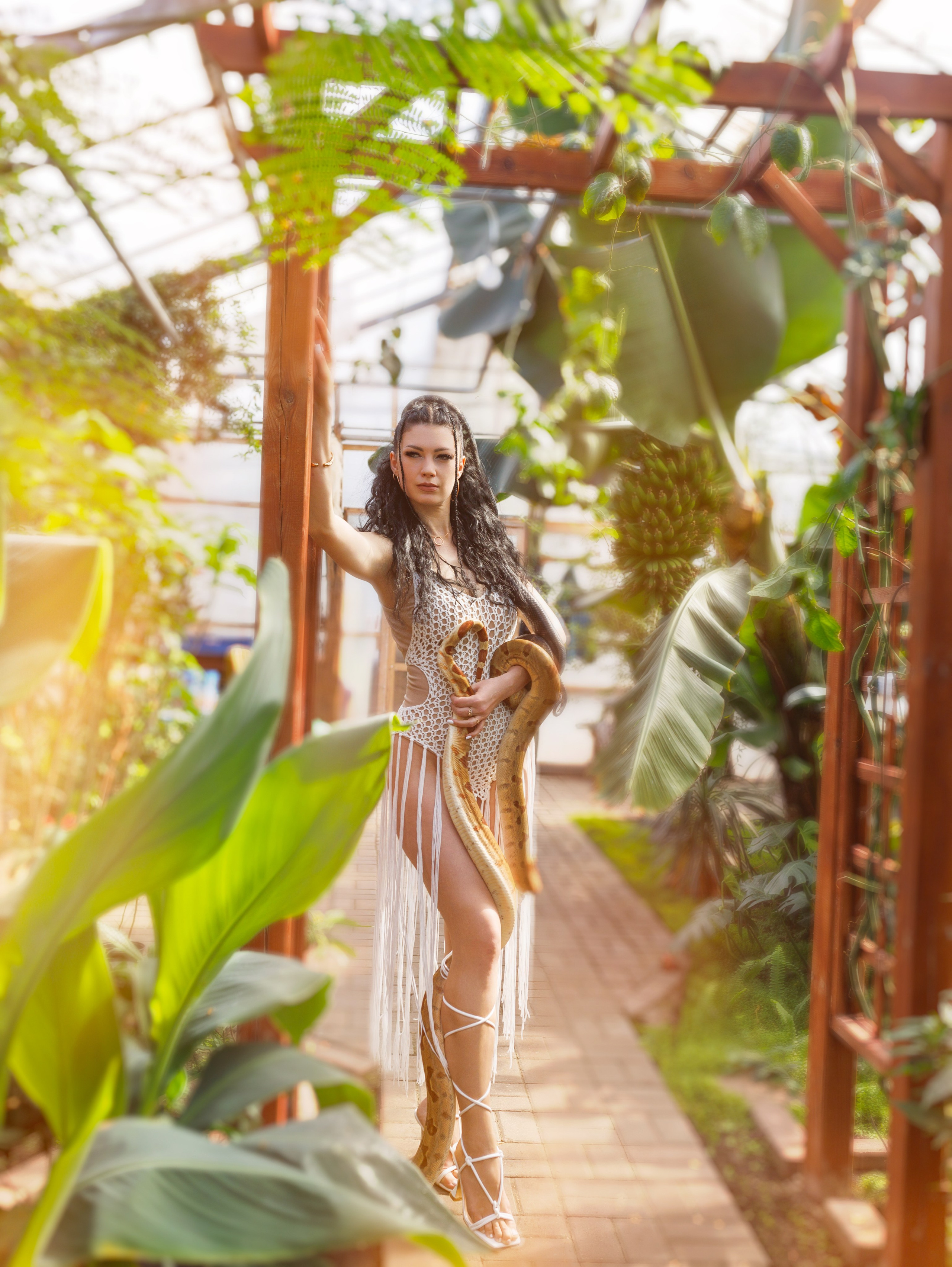 Фотосессии со змейкой. Свадебный и семейный фотограф Виолетта в Липецке