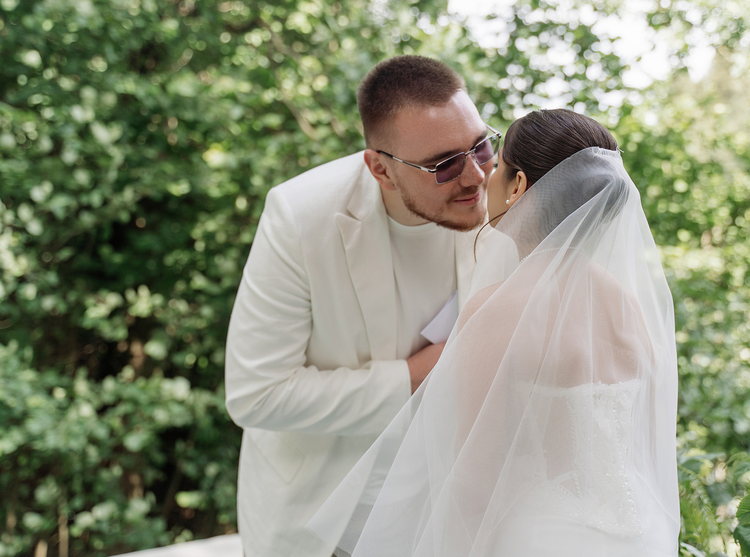 Иван и Изабелла «Веранда Отрадное». Свадебный фотограф