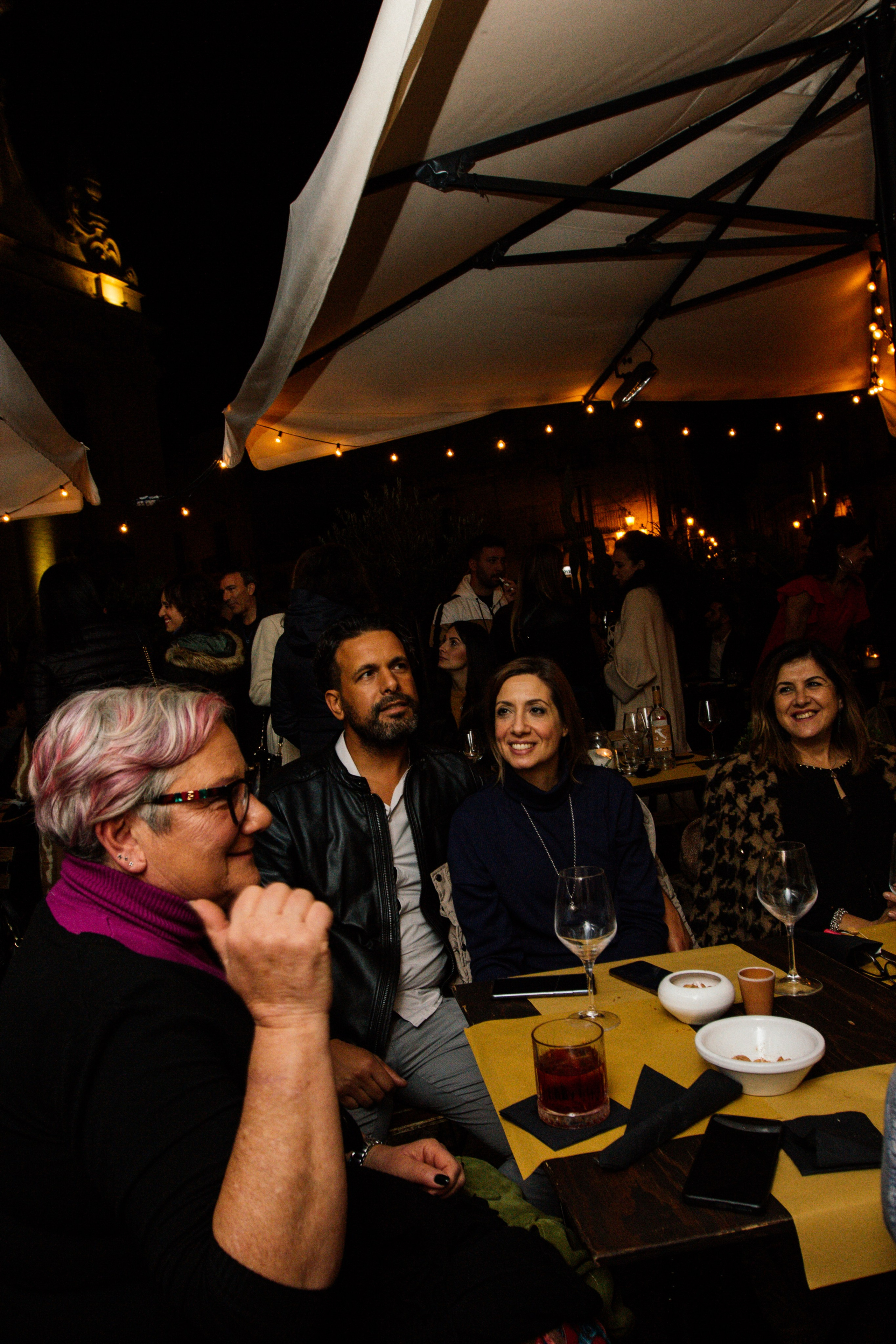 Концерт в баре (Италия). Репортажный фотограф в Санкт-Петербурге. Фотограф на мероприятие в СПБ