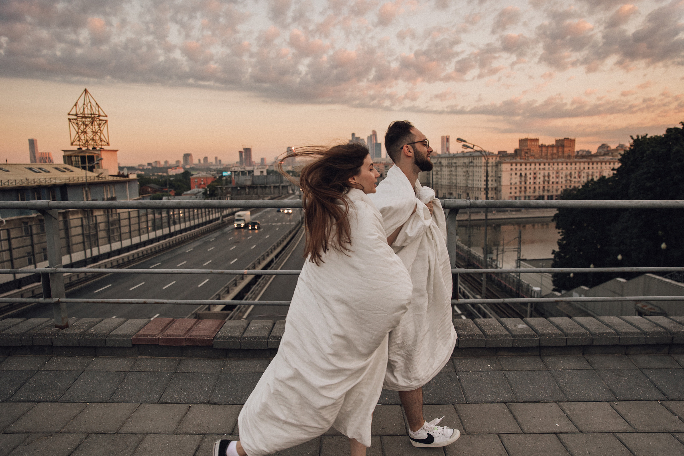 Москва. Крыша. Рассвет. Фотограф Романова Анна