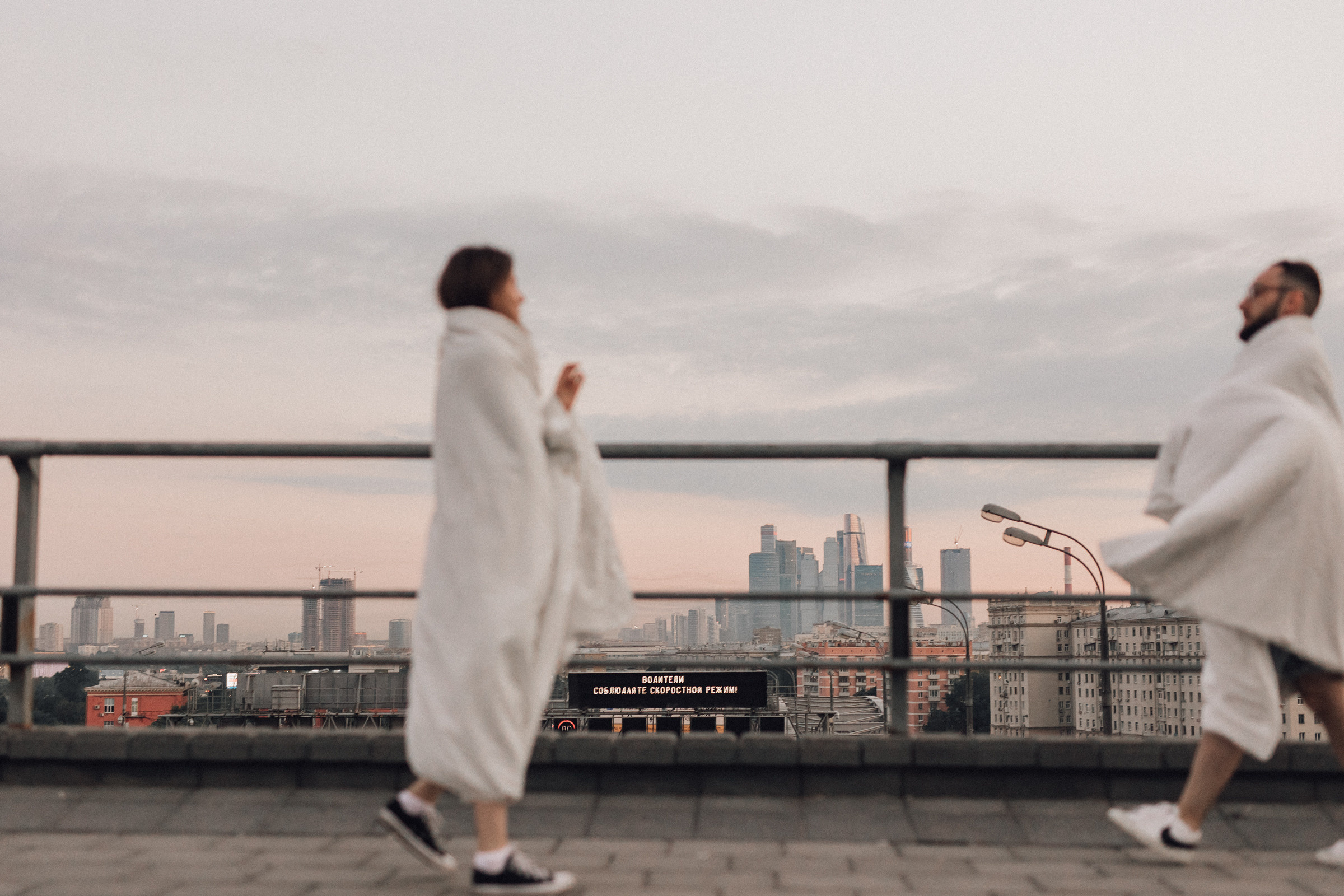 Москва. Крыша. Рассвет. Фотограф Романова Анна
