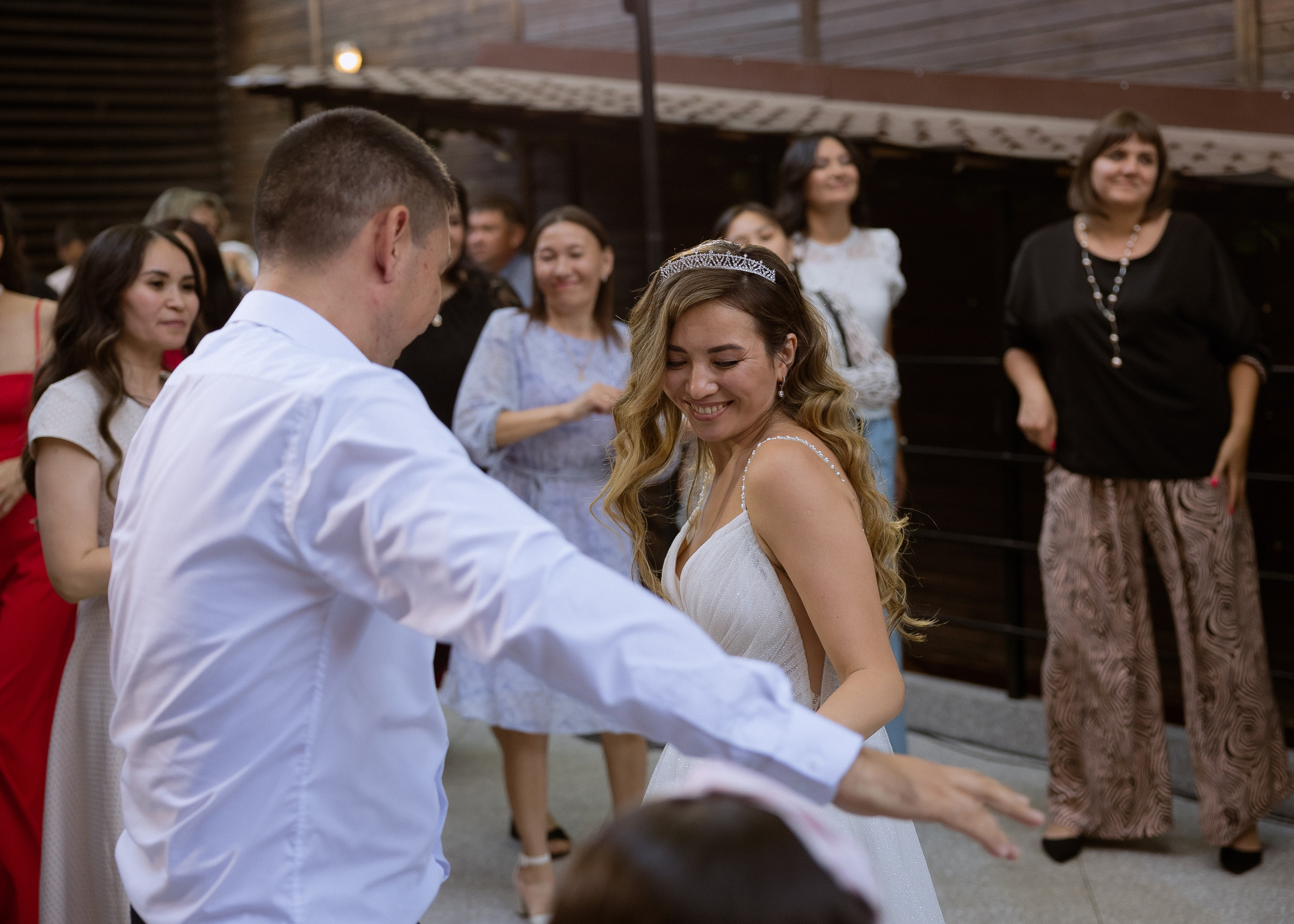 Дмитрий и Алита. Фотограф Эмиль Исякаев