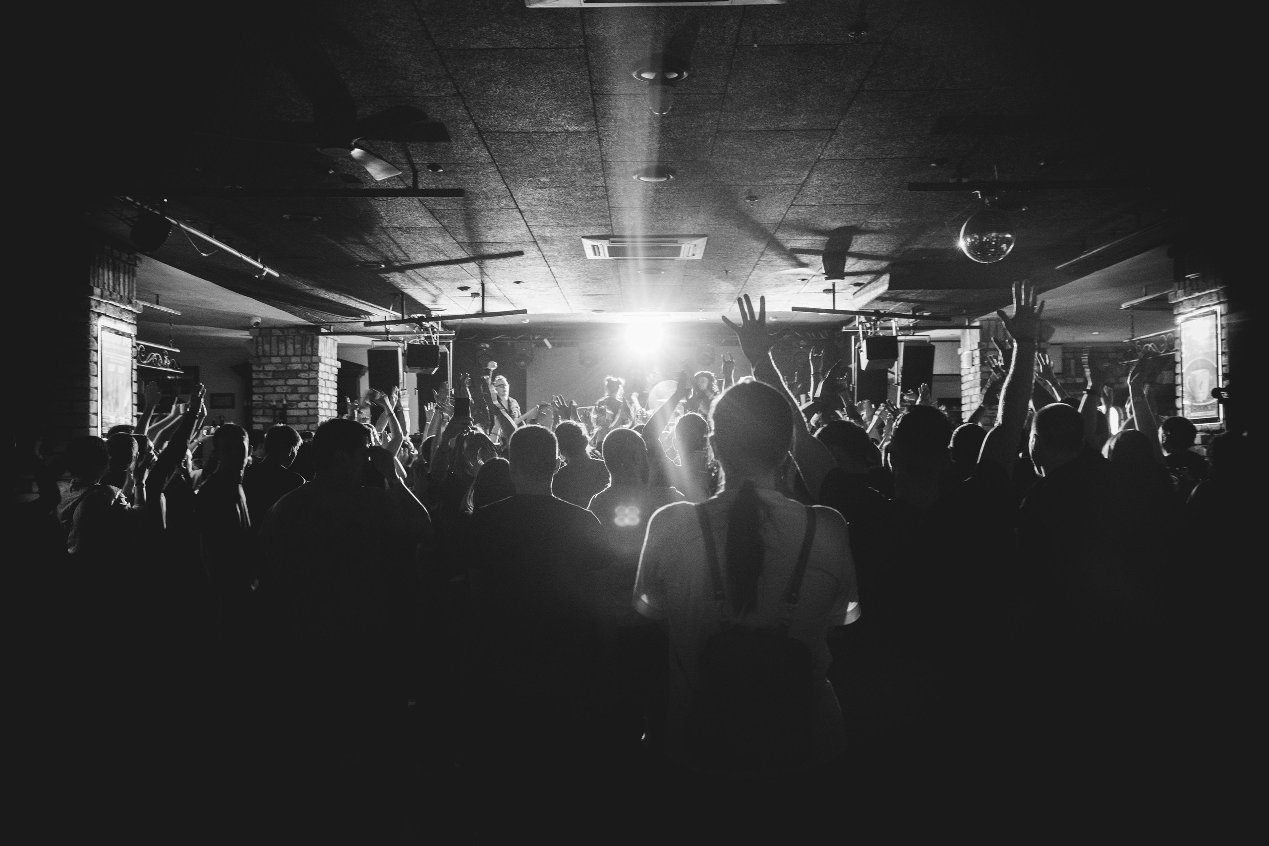 Слот. Красноярск, 01.04.2025, Максимилианс. Фотограф Регина Крикунова г. Красноярск