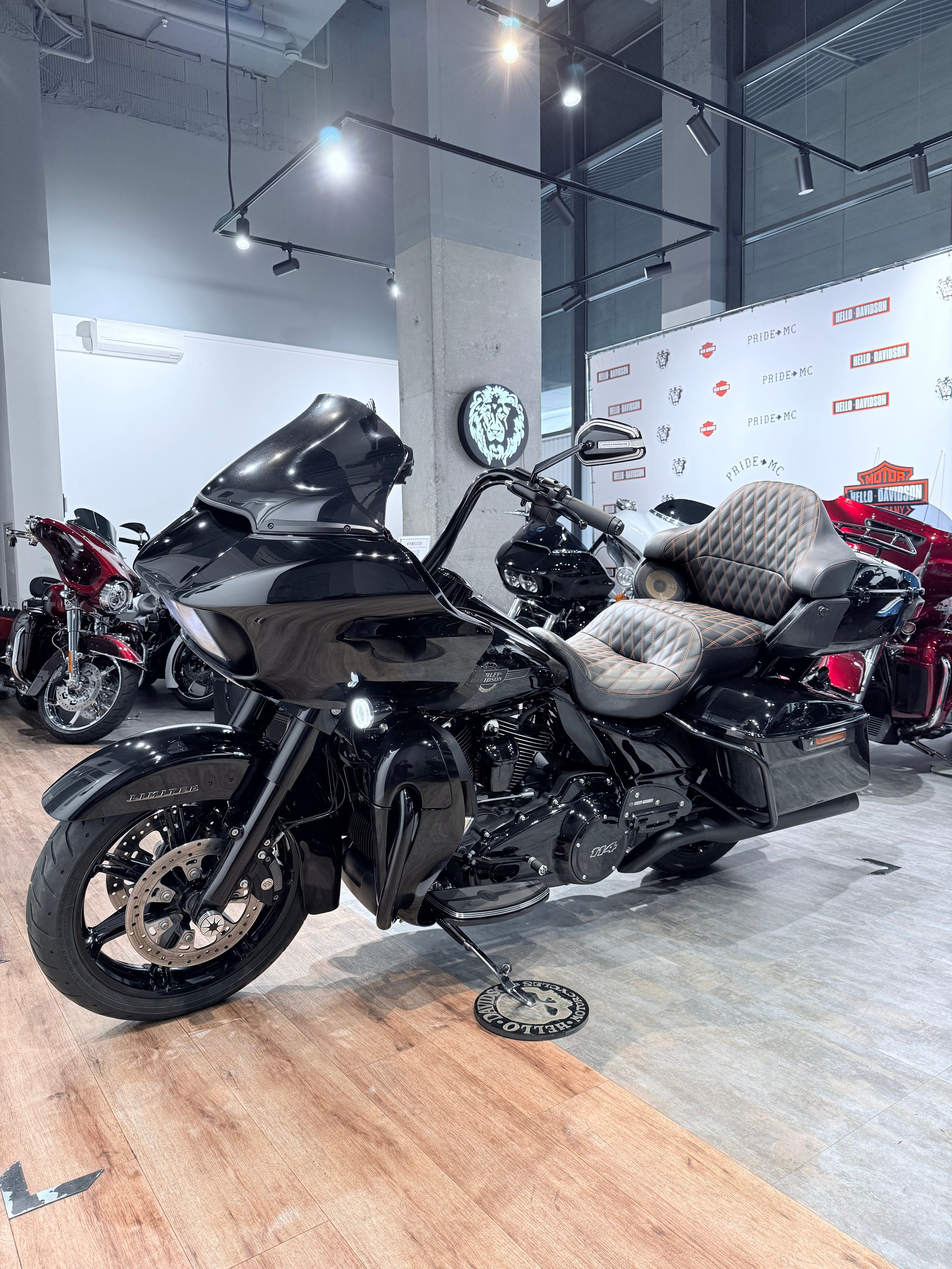 2023 Road Glide Limited. Hello Davidson, Москва. Только хорошие мотоциклы…