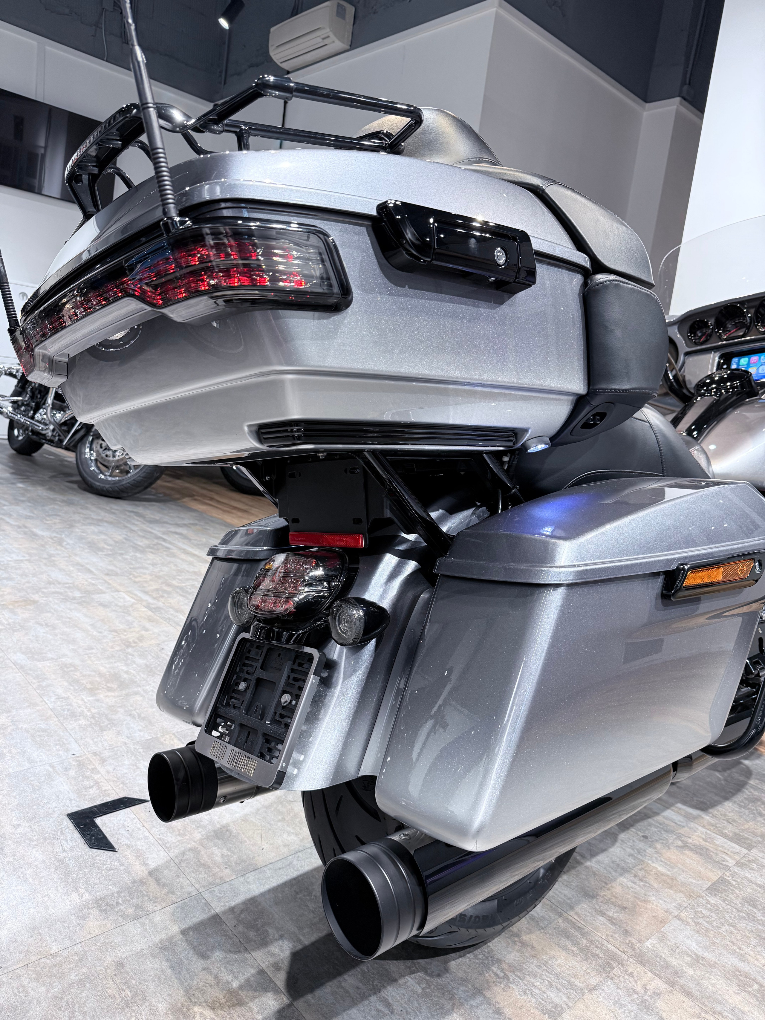 2019 CVO Electra Glide Limited 117 (Nardo Gray). Hello Davidson, Москва. Только хорошие мотоциклы…