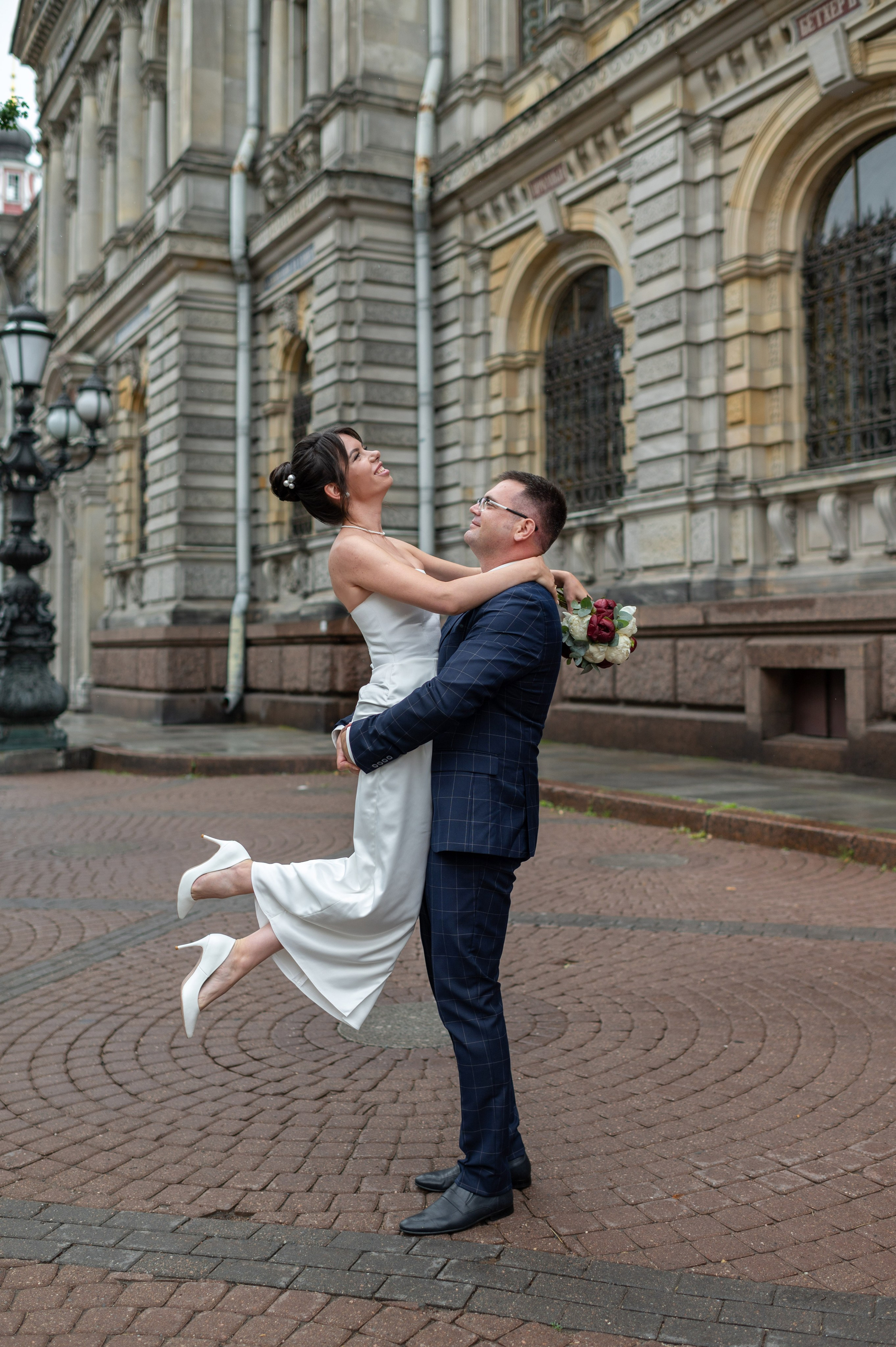 Евгений и Александра (фотосессия под дождём на Исаакиевской площади, свадебная прогулка на Финском заливе). Портретный, семейный и свадебный фотограф в Санкт-Петербурге и в Пушкине Ширяев Денис
