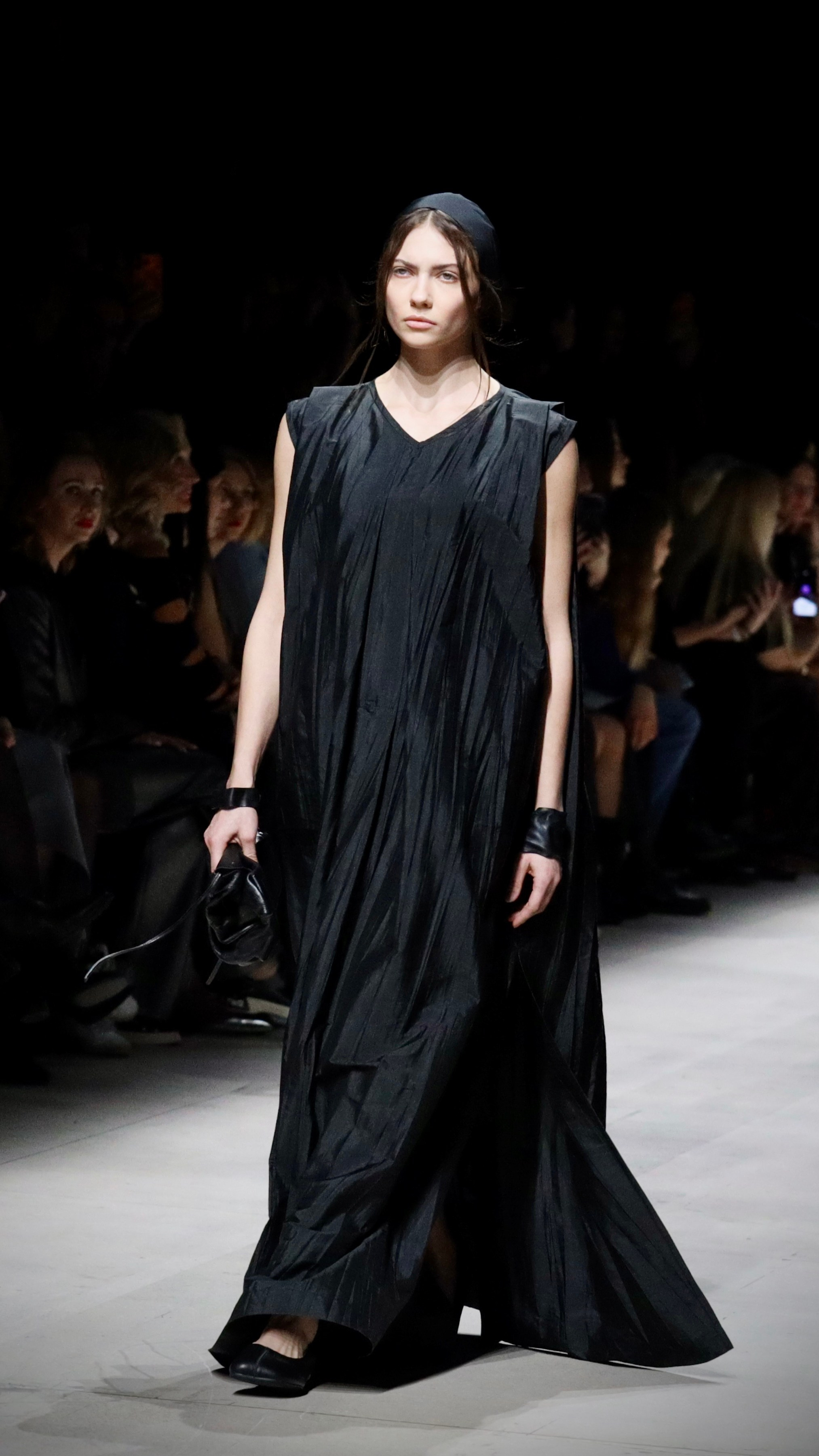 Фото с показа Darya Kipriyanova MFW 17.03.2026. Фотосессии и репортаж — Фотограф в Москве — Рина Серёгина