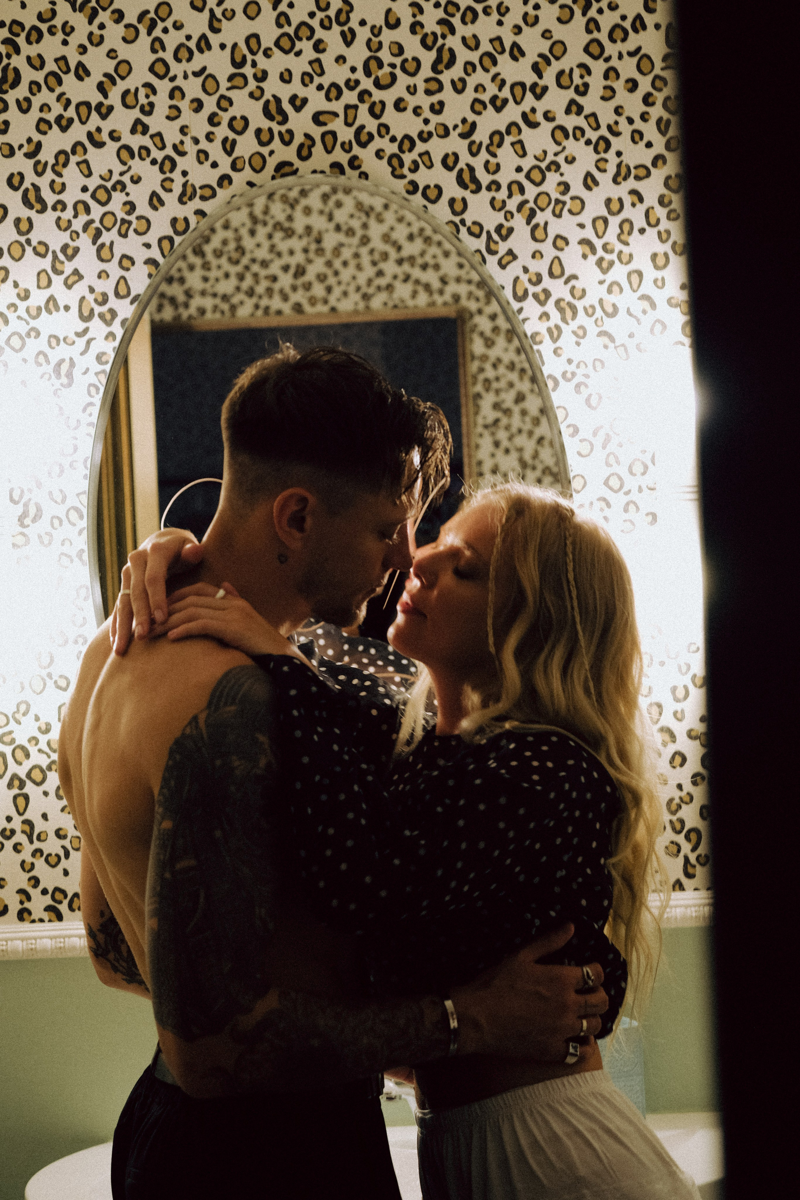 СВАДЕБНАЯ СЬЕМКА С КАБРИОЛЕТОМ В САНТК-ПЕТЕРБУРГЕ НА ПЕТРОГРАДКЕ В ОТЕЛЕ ПАНОРАМИКА. Профессиональный фотограф, Санкт-Петербург — Виктория Богомолова