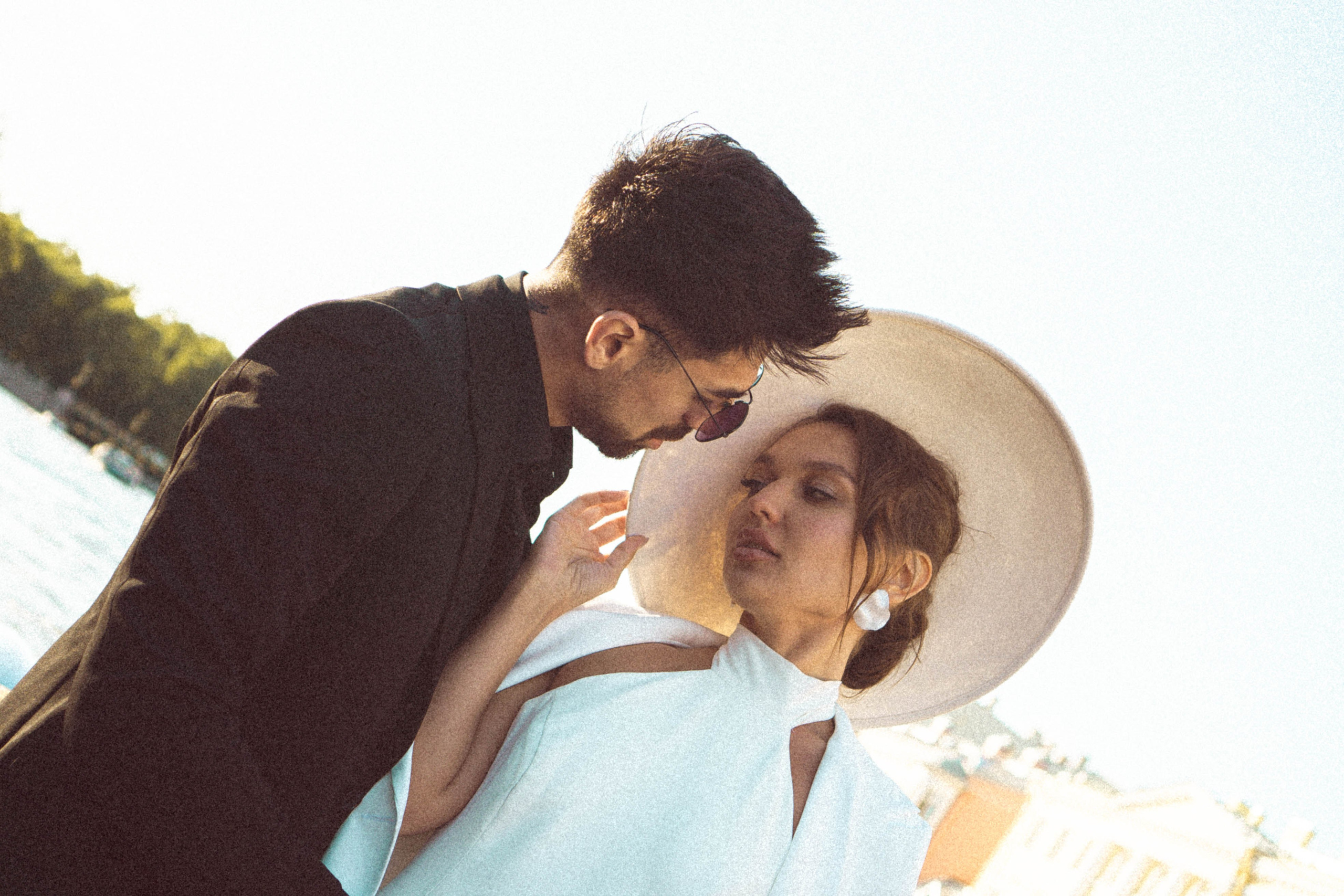 СВАДЕНБНАЯ СЬЕМКА НА КАТЕРЕ ПО КАНАЛАМ САНКТ-ПЕТЕРБУРГА И В АКВАТОРИИ НЕВЫ. Профессиональный фотограф, Санкт-Петербург — Виктория Богомолова