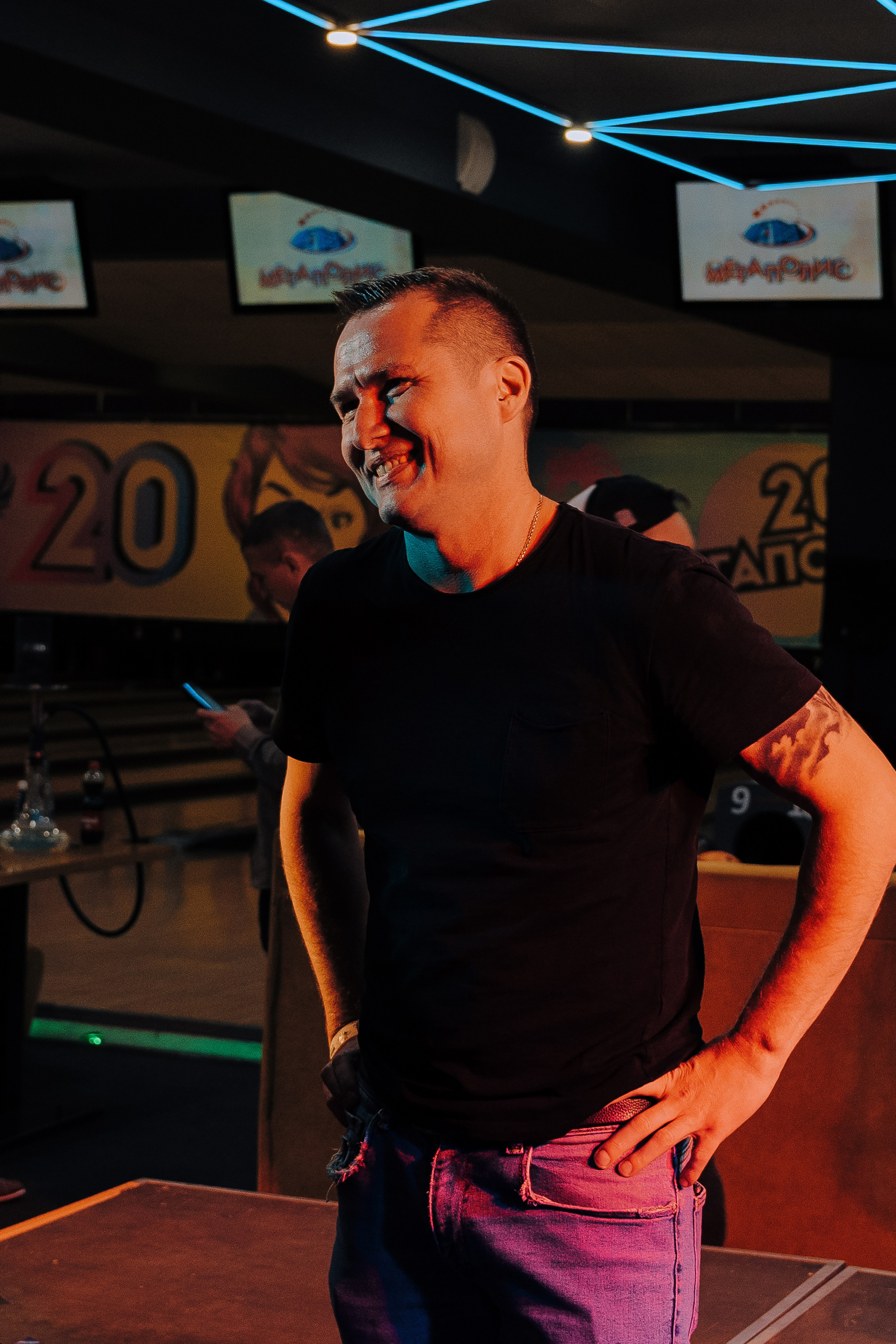 20 ЛЕТ МЕГАПОЛИС ЧЕЛЯБИНСК ХЕДЛАЙНЕР ЕЛКА. Репортажный фотограф Зуев Роман г. Челябинск