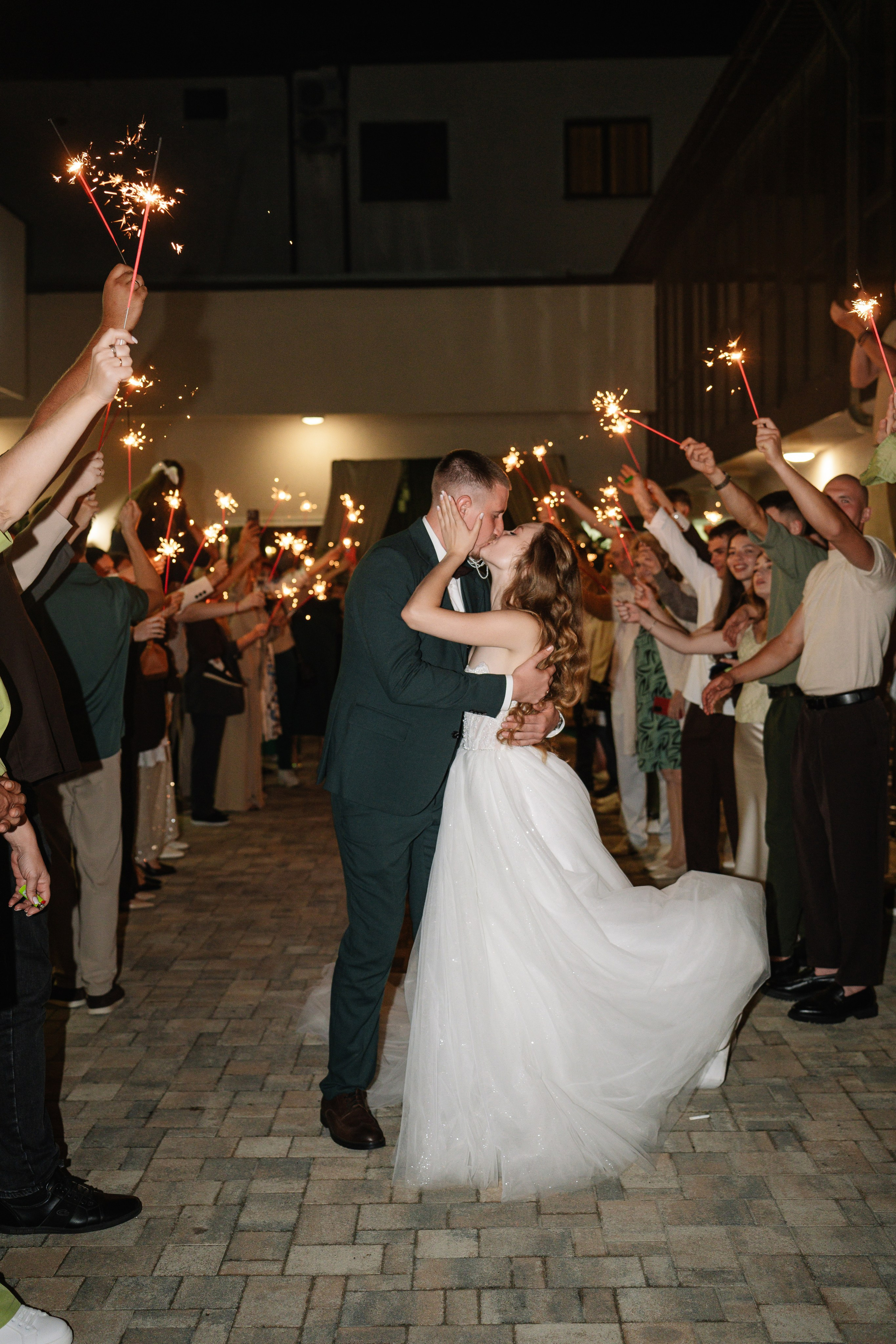 Александр и Виктория. Алёна Наумова — профессиональный организатор свадеб и мероприятий в Краснодарском крае и на побережье