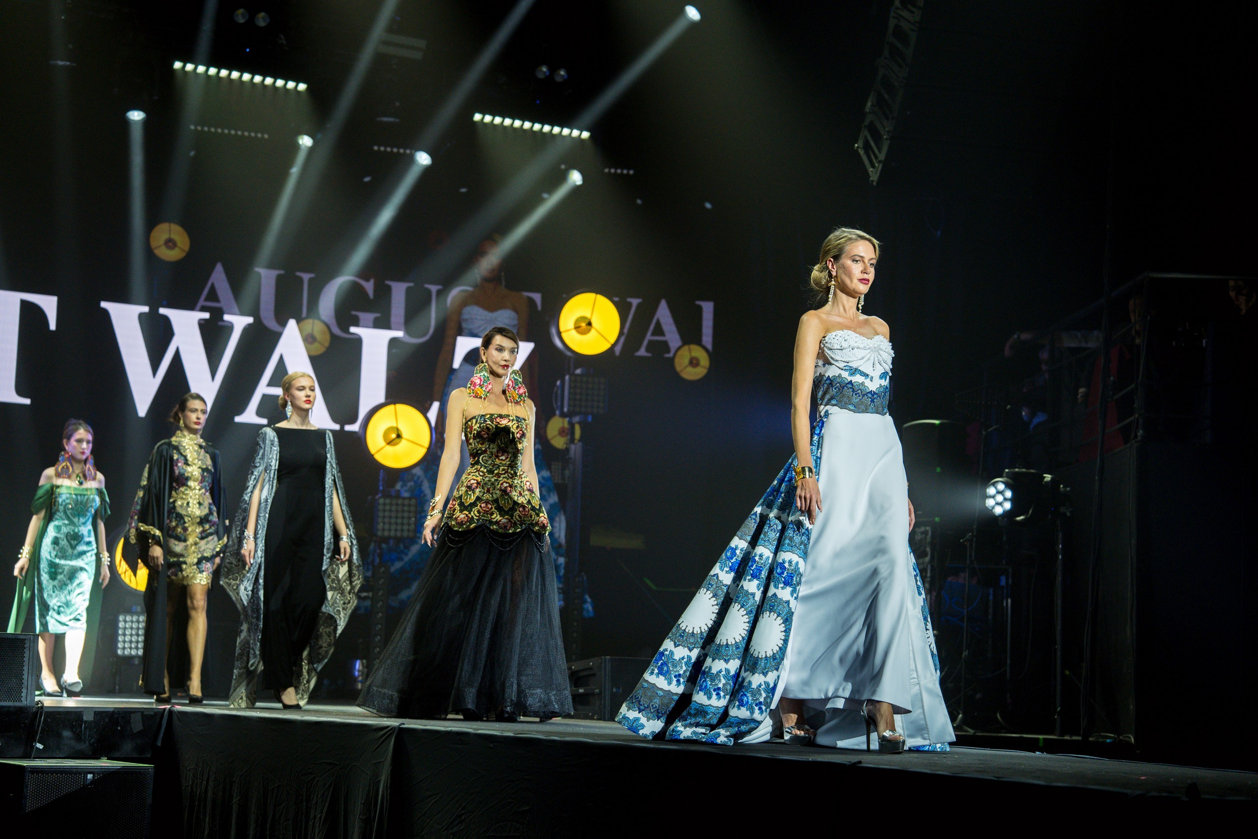 WORLD FASHION GALA 2025. Репортажная съёмка в Санкт-Петербурге, Константин Петров