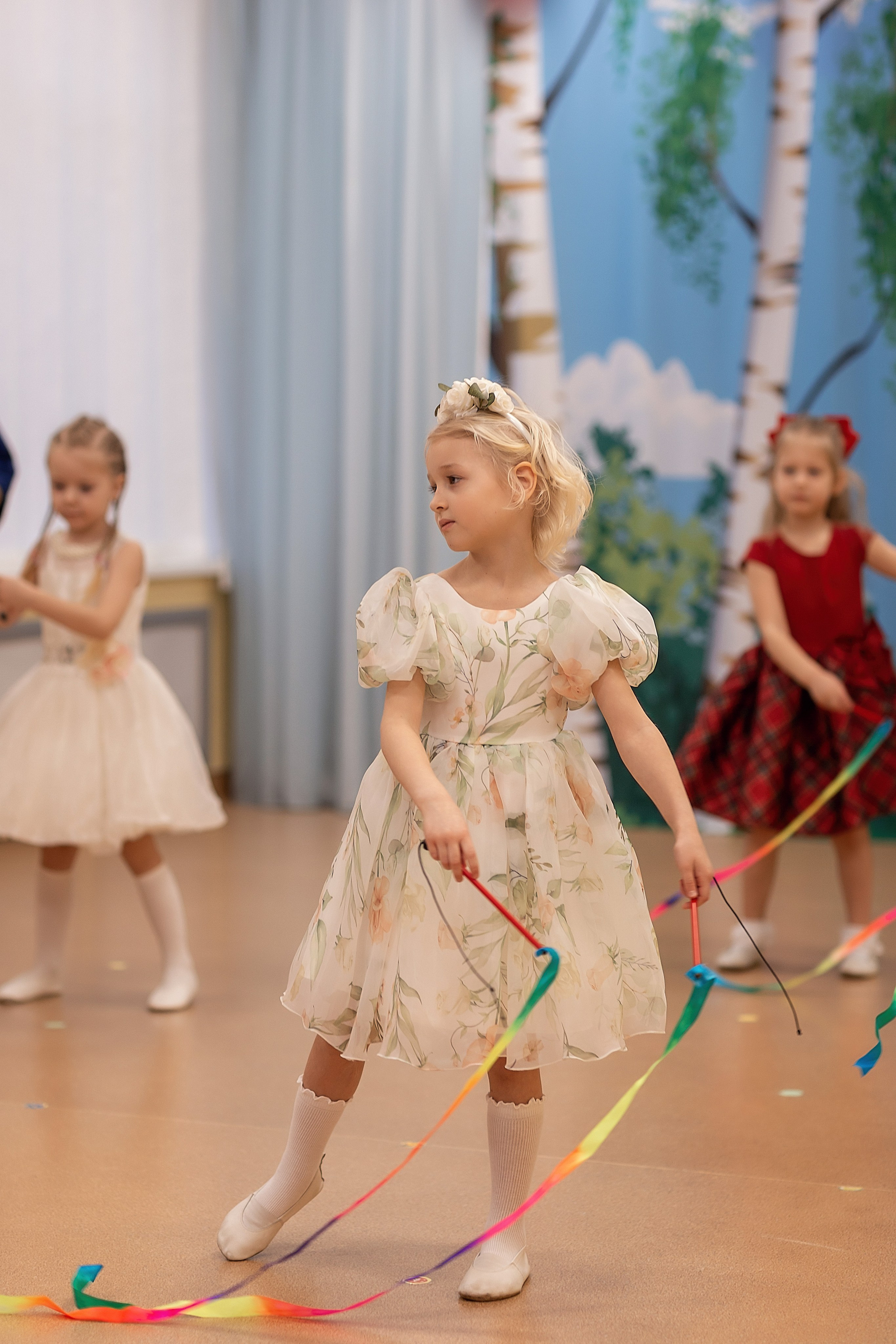 Весенний утренник_старшая группа_2025. Семейный фотограф в Санкт-Петербурге