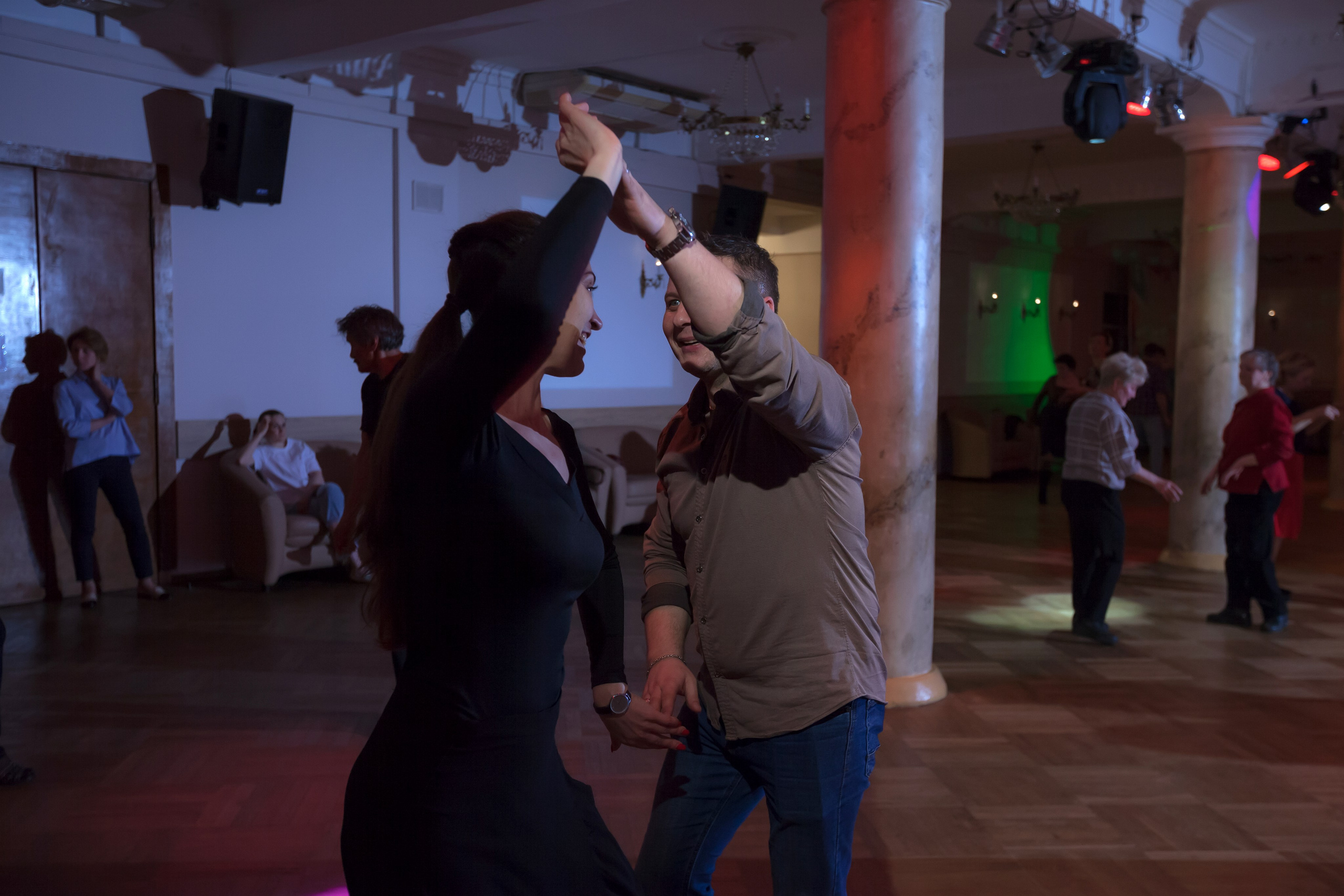 Вечер бачаты. Семейный и предметный фотограф Мария Львова Санкт-Петербург flitphoto