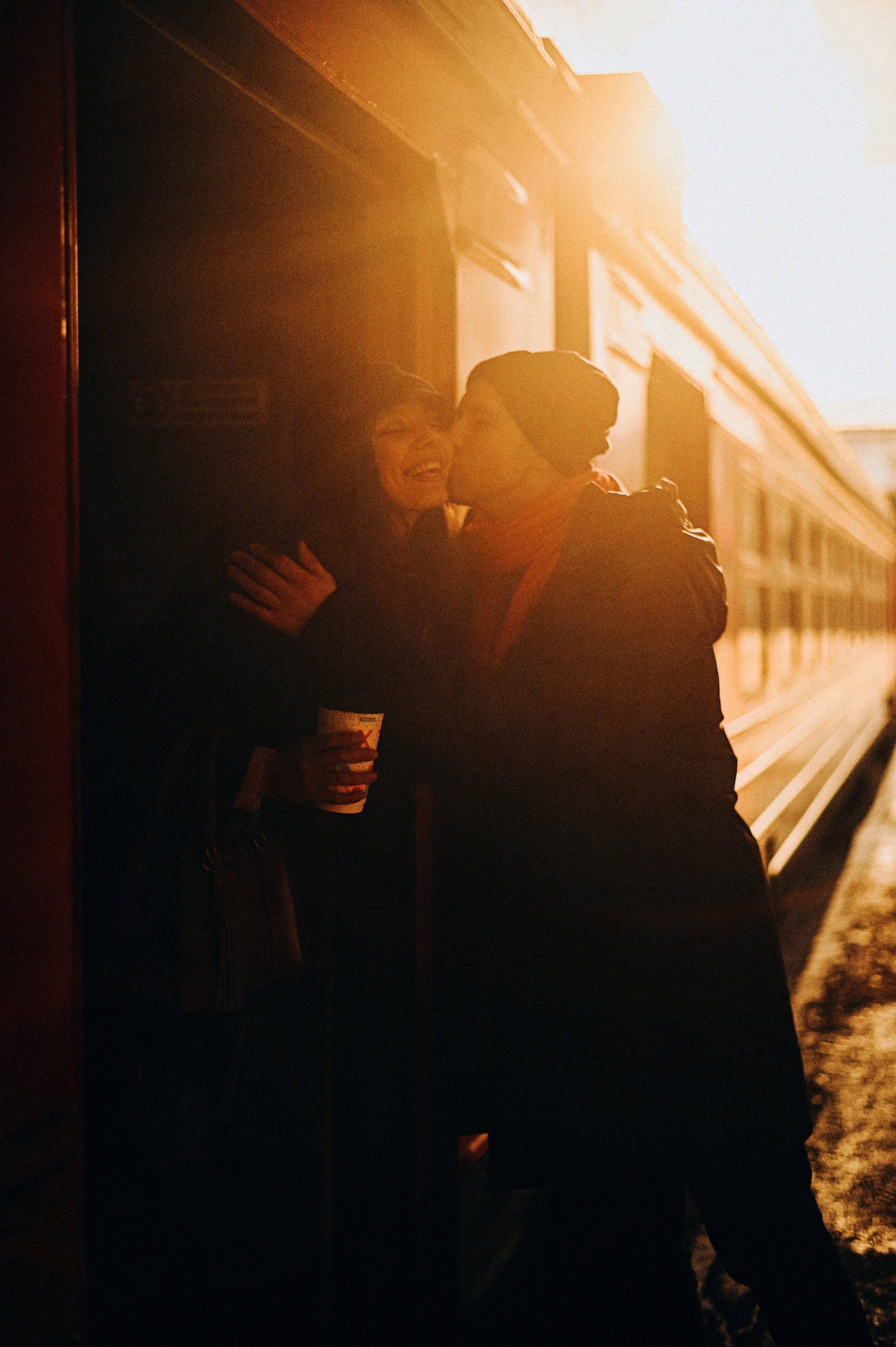 фотосессия love story фотосессия в электричке свадебный фотограф спб 