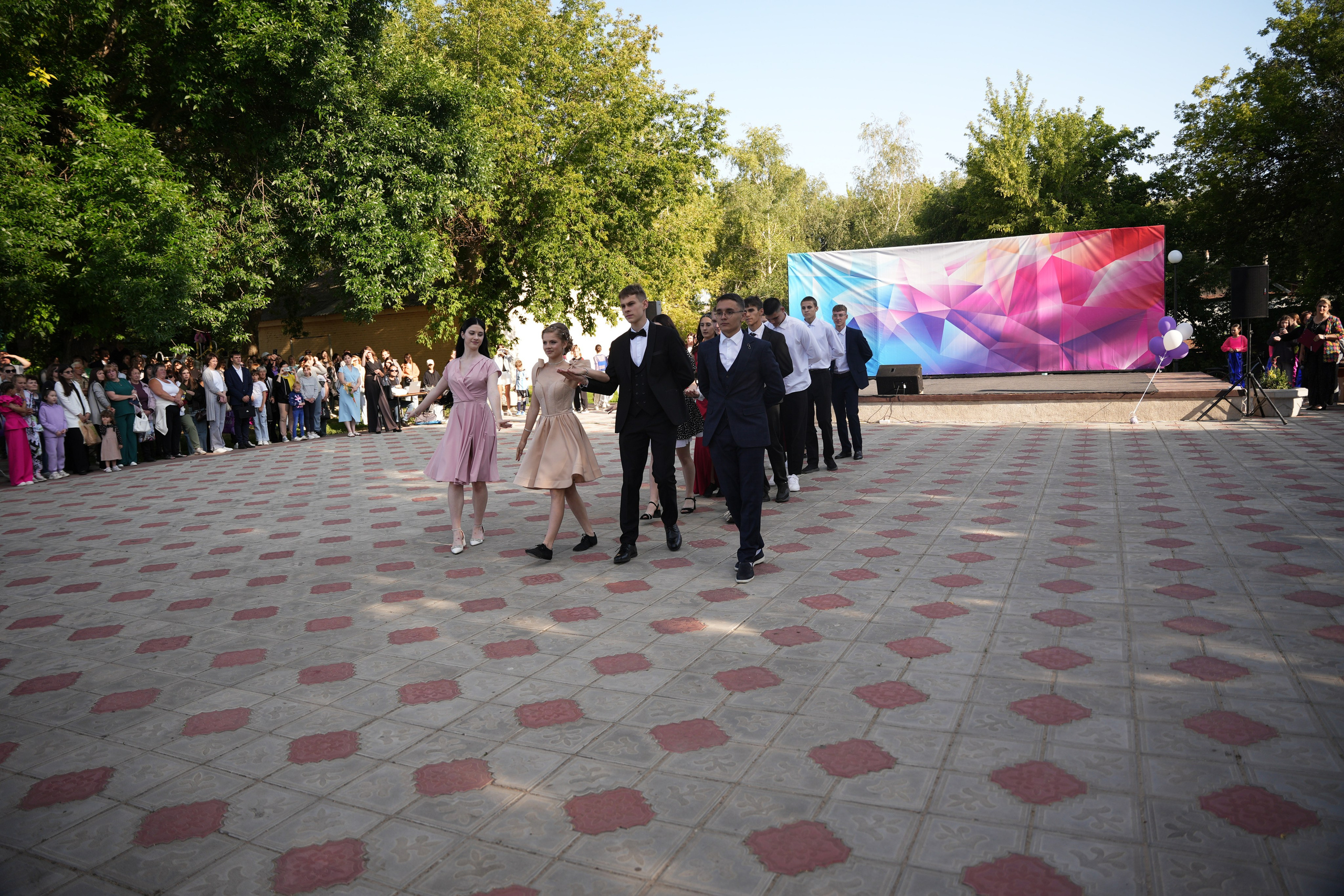 Выпускной в парке. Ольга Плаксина фотограф в Саратове