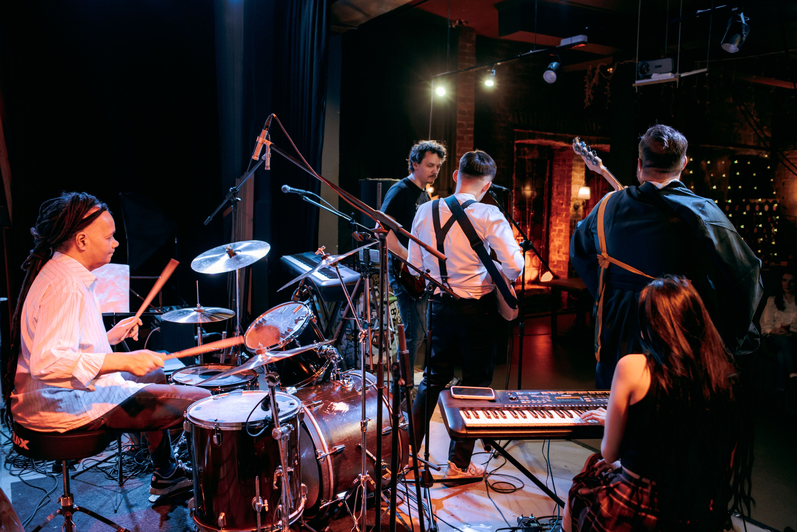 Violet Sound в лофте 28.03.26. Концертный/репортажный фотограф в Москве и СПб Ангелина Андреева