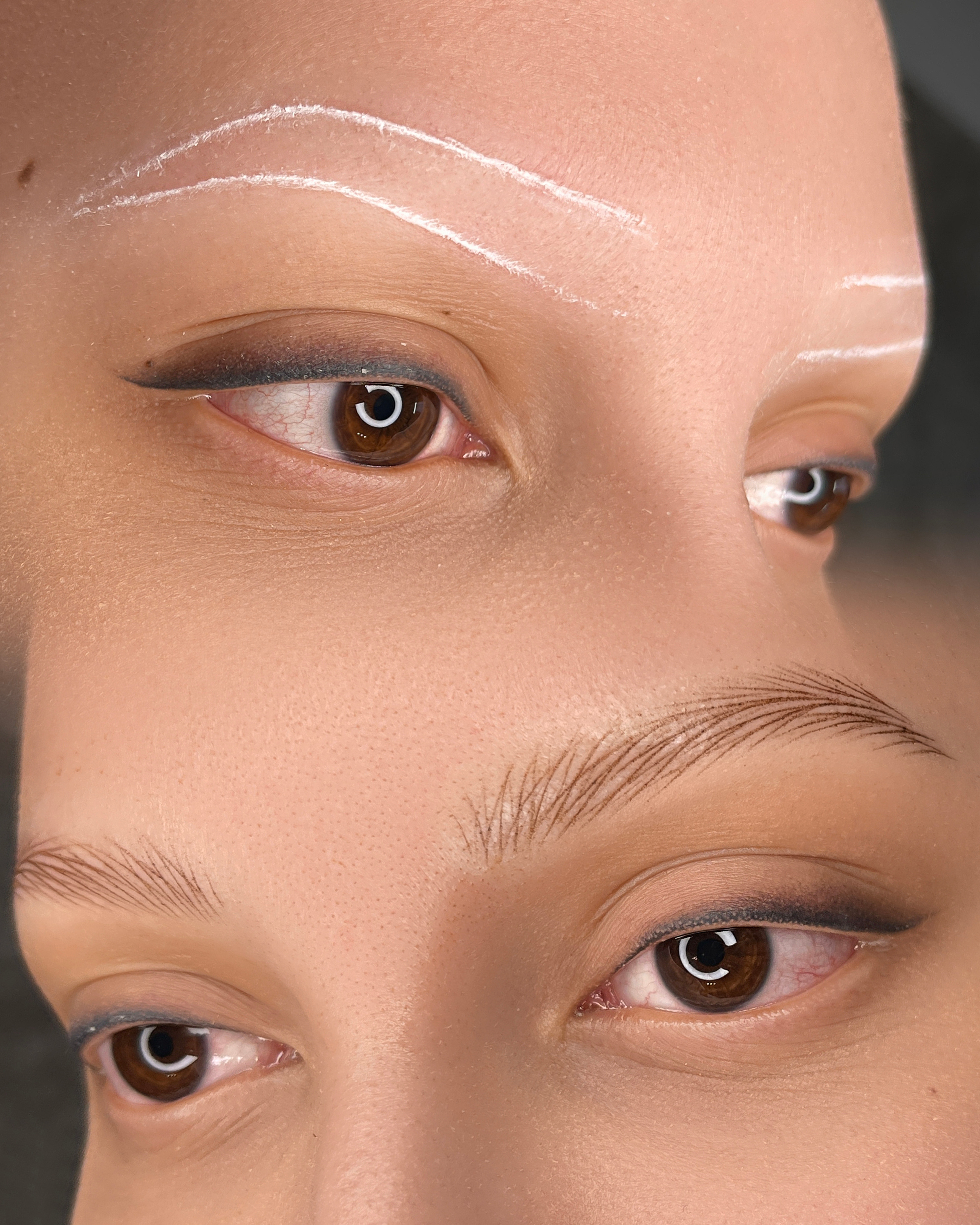 Онлайн обучение волосковой технике гиперреализм. Студия перманентного макияжа, косметологии и массажа SYMMETRY в Москве, м. Киевская