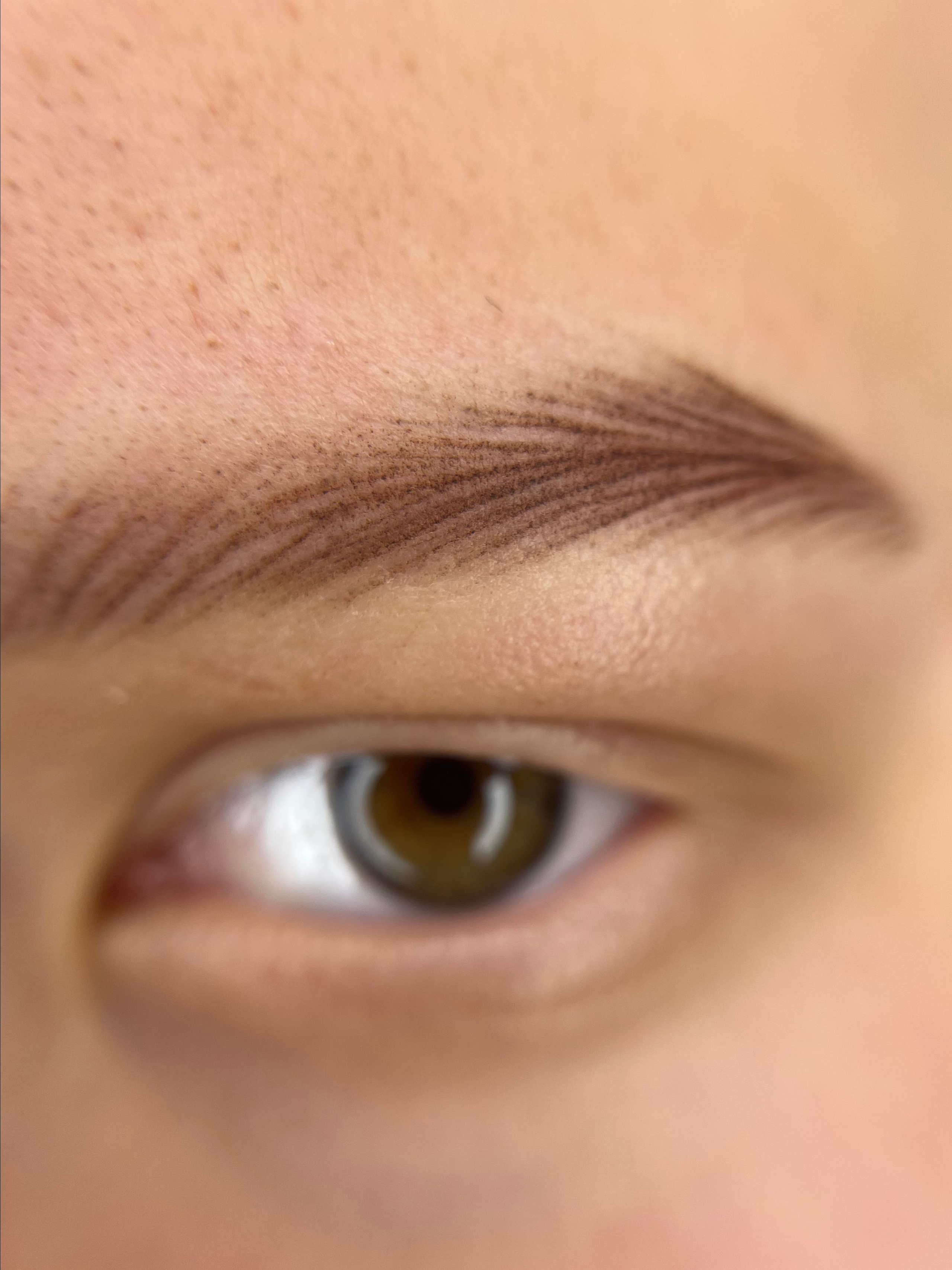 Онлайн обучение волосковой технике гиперреализм. Студия перманентного макияжа, косметологии и массажа SYMMETRY в Москве, м. Киевская