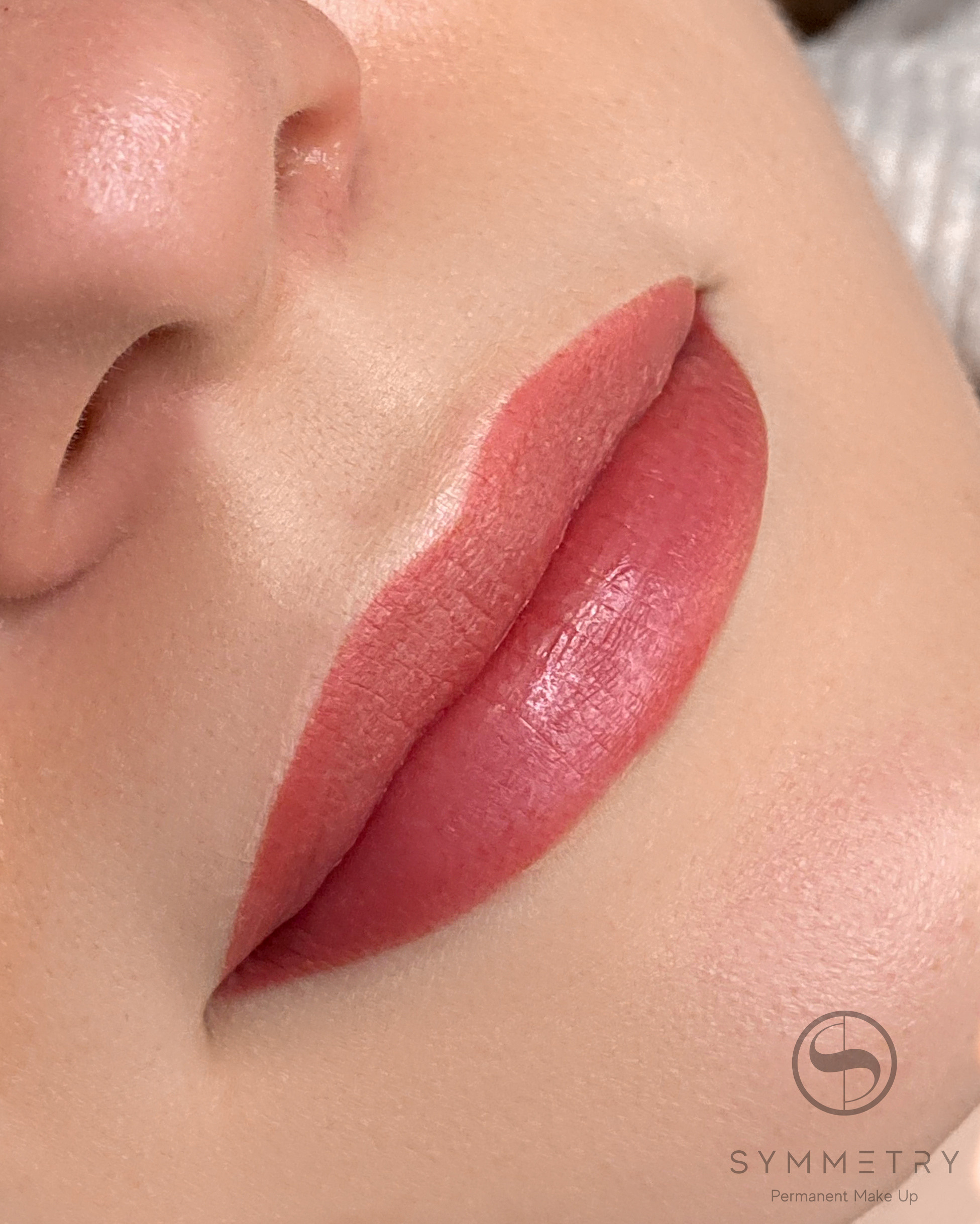 Дарья. Студия перманентного макияжа, косметологии и массажа SYMMETRY в Москве, м. Киевская