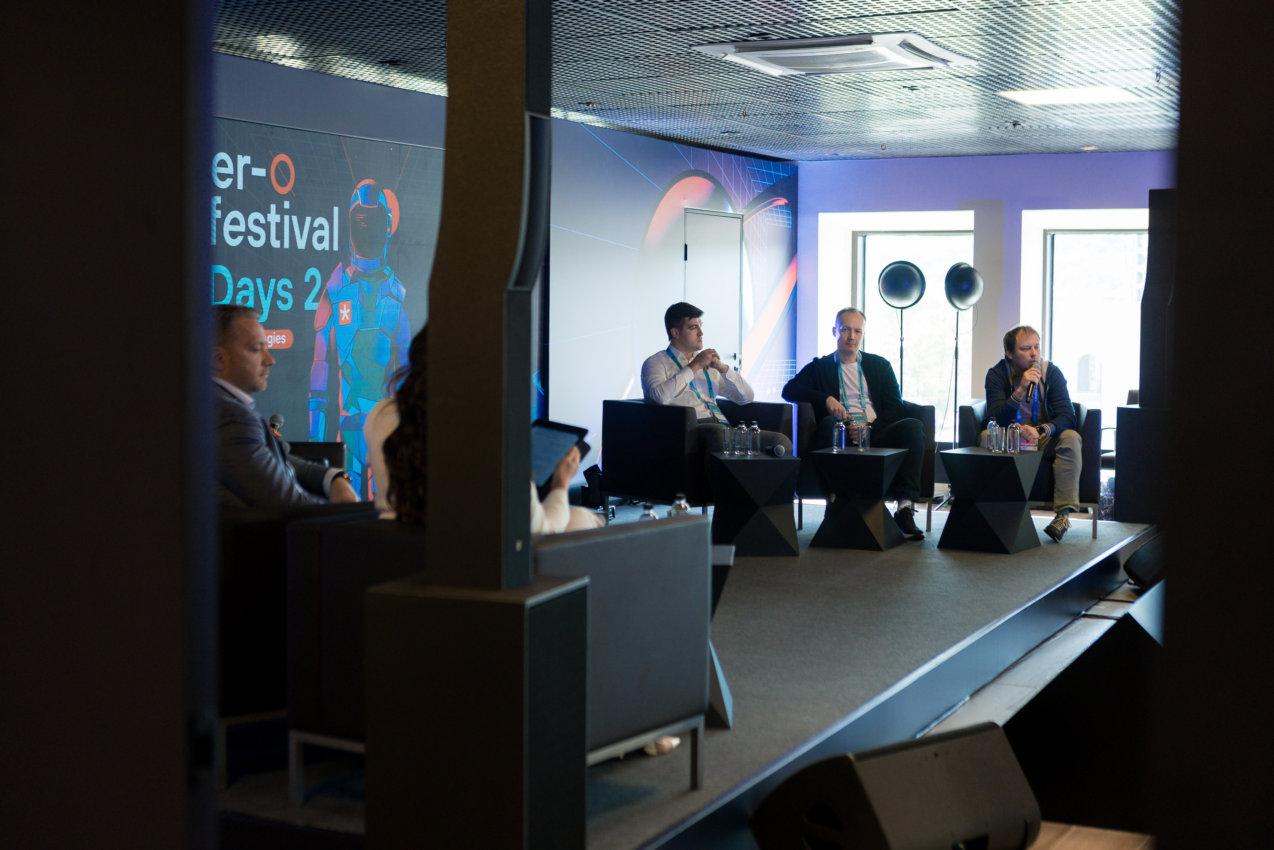 Лужники — Киберфестиваль Positive Hack Days 2. Фотограф Юлия Назарова