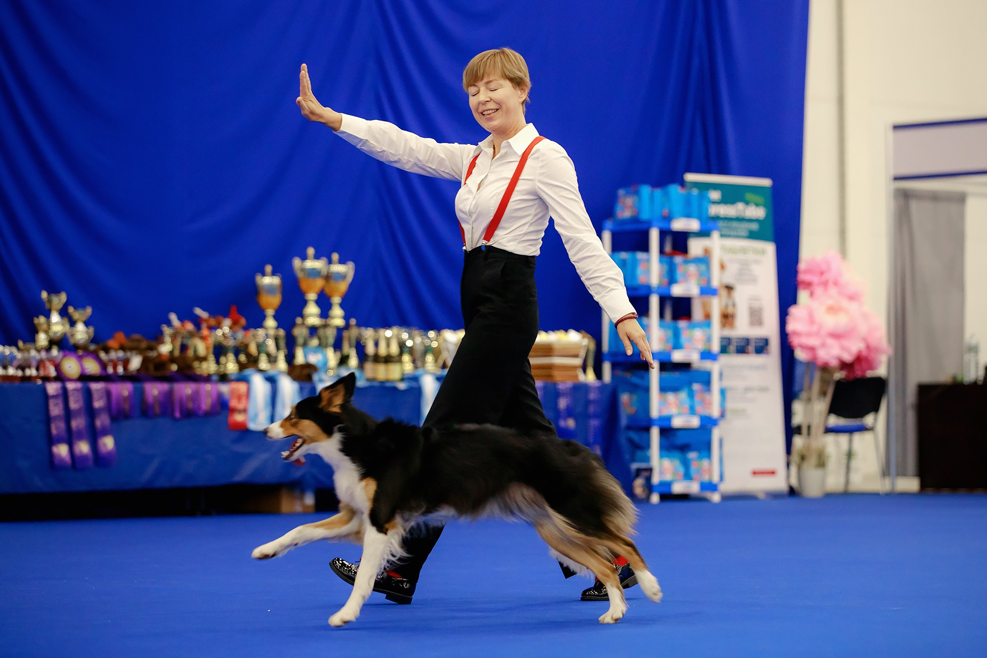 Танцы на выставке «Зоошоу», СПб. Фотограф-анималист Mary Mart — Москва, Питер