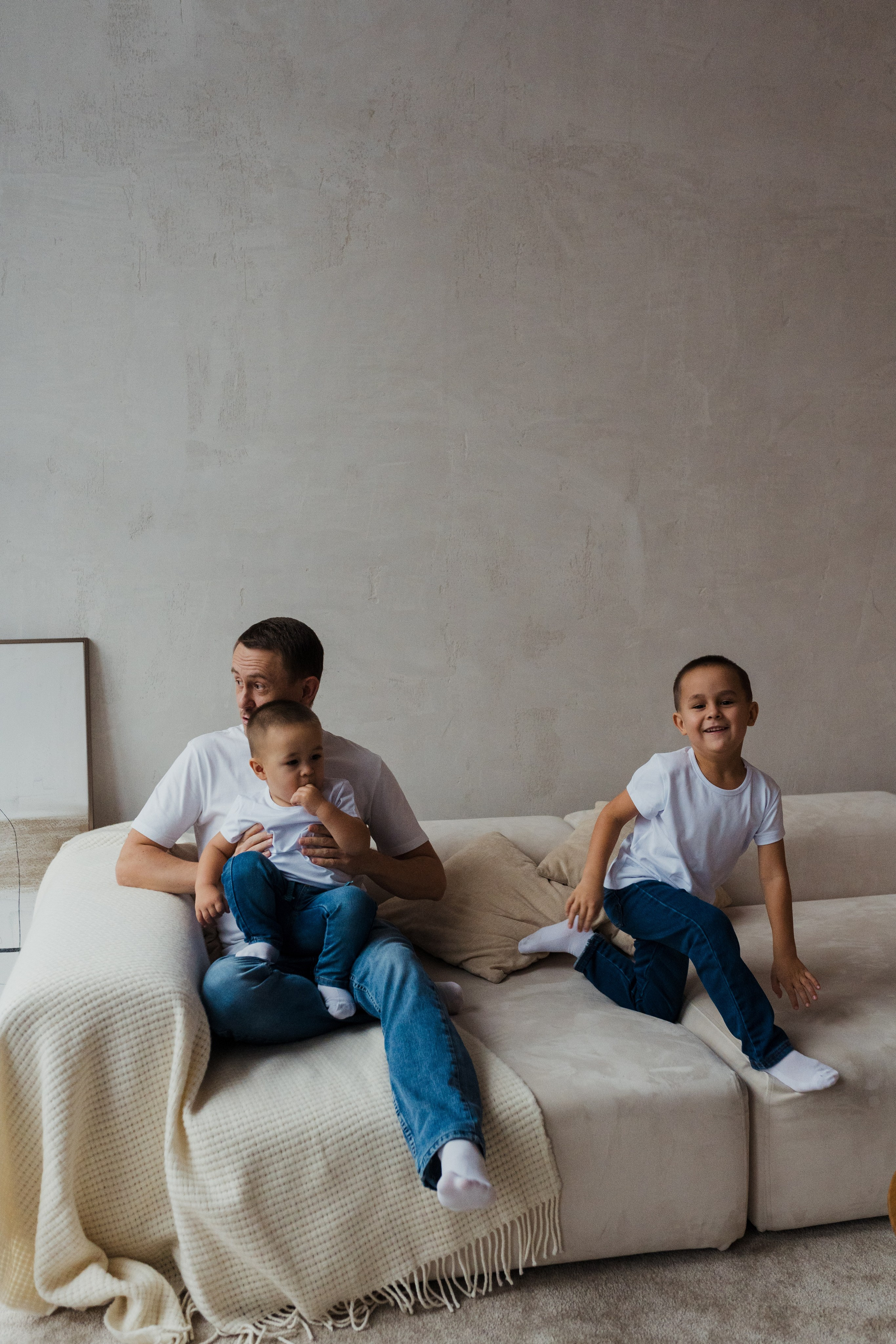 Семейная фотосессия в студии в Москве, семейный фотограф Анна Полушина. Свадебный фотограф в Москве Анна Полушина