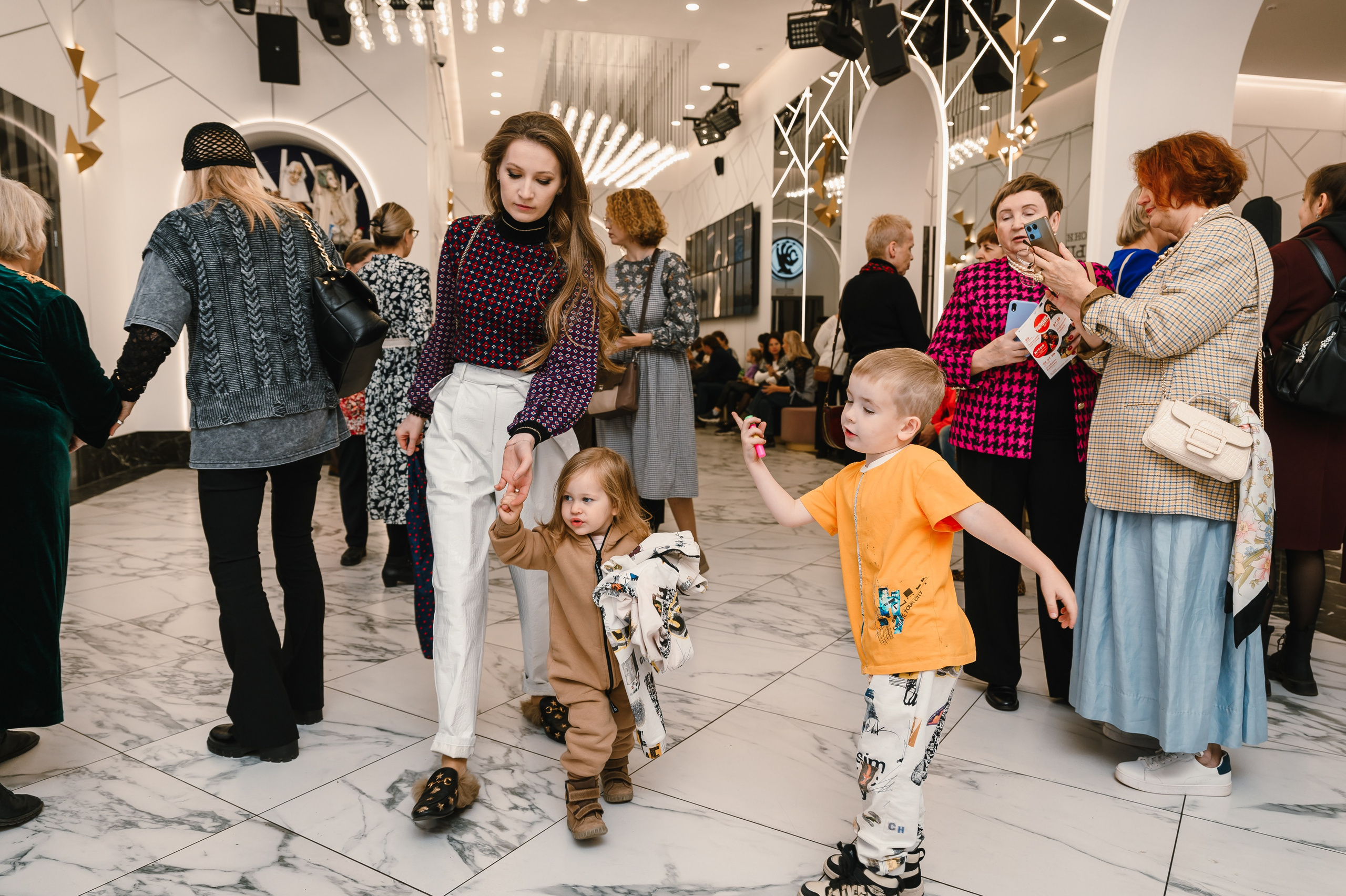 Театр кукол: «Птифуры. Бабушки». Свадебный и просто хороший фотограф в Челябинске