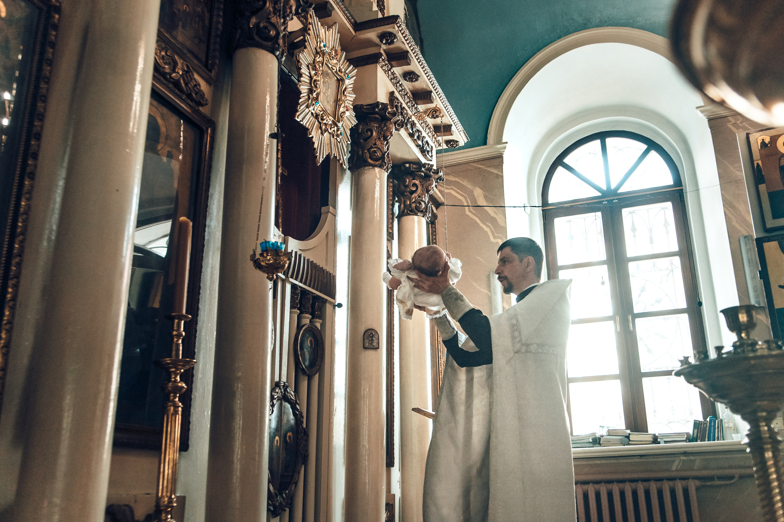 Крещение Василисы. Семейный фотограф в Калуге Ирина Ушакова. Фотограф на роды