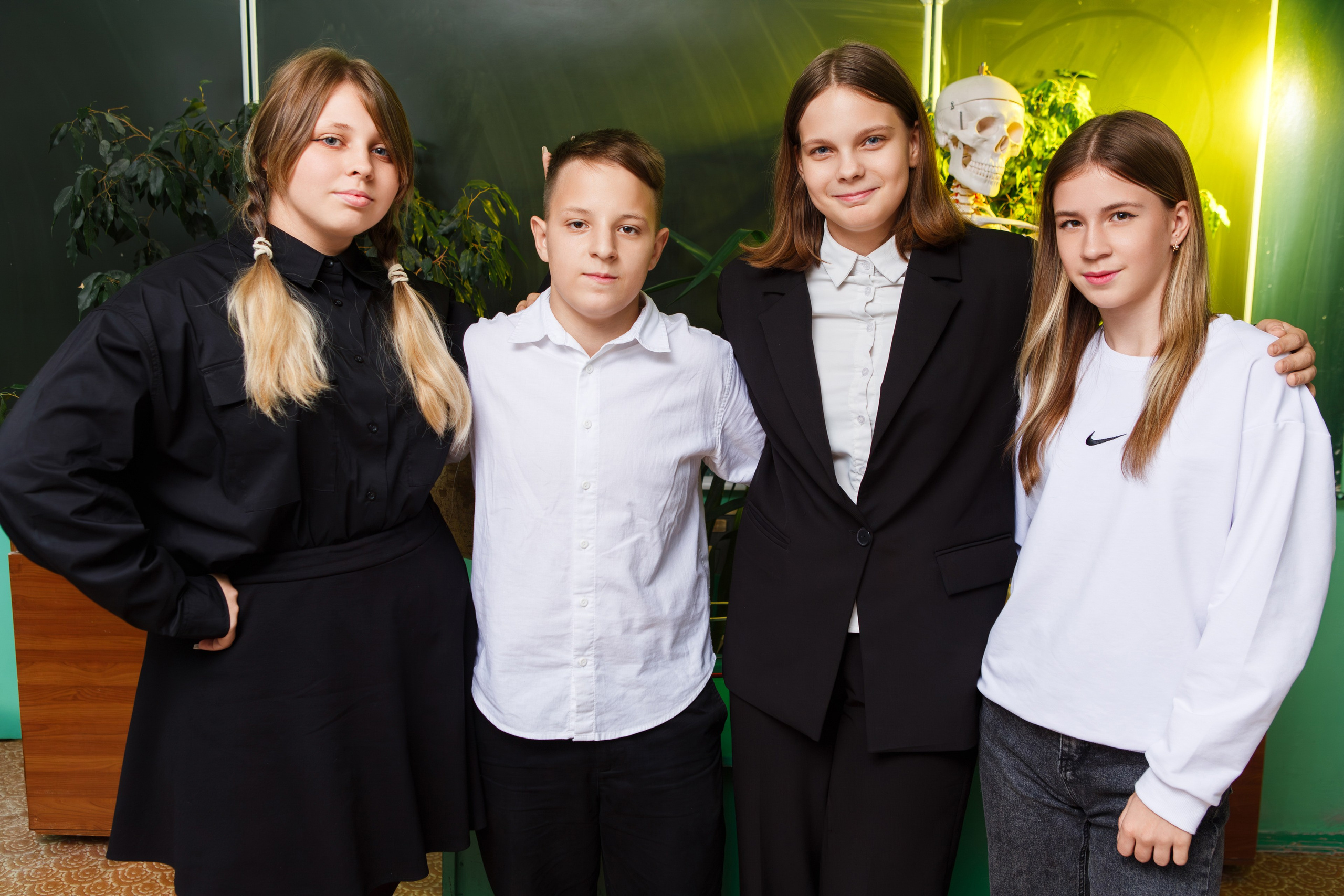 Групповая Фотосессия в Классе для Учеников 9 Классов | Твой Альбом Мценск. ТВОЙ АЛЬБОМ / ТВОИ ПРАВИЛА