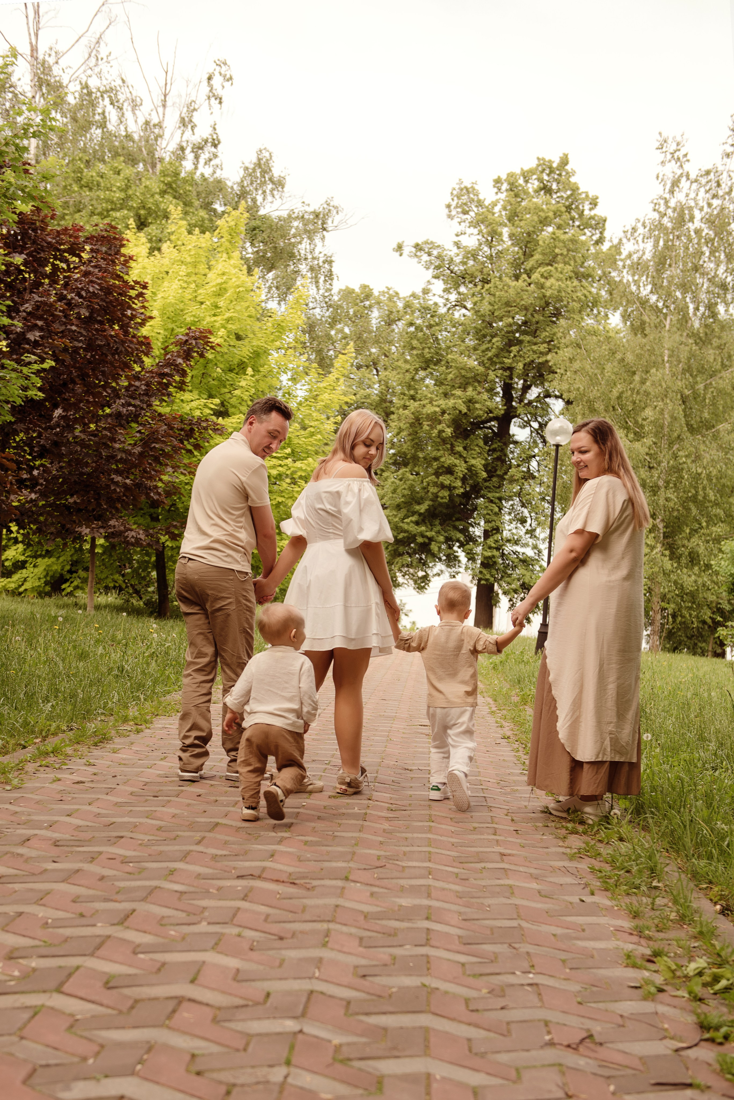 Семейная фото прогулка. Детский фотограф в Долгопрудном и Москве