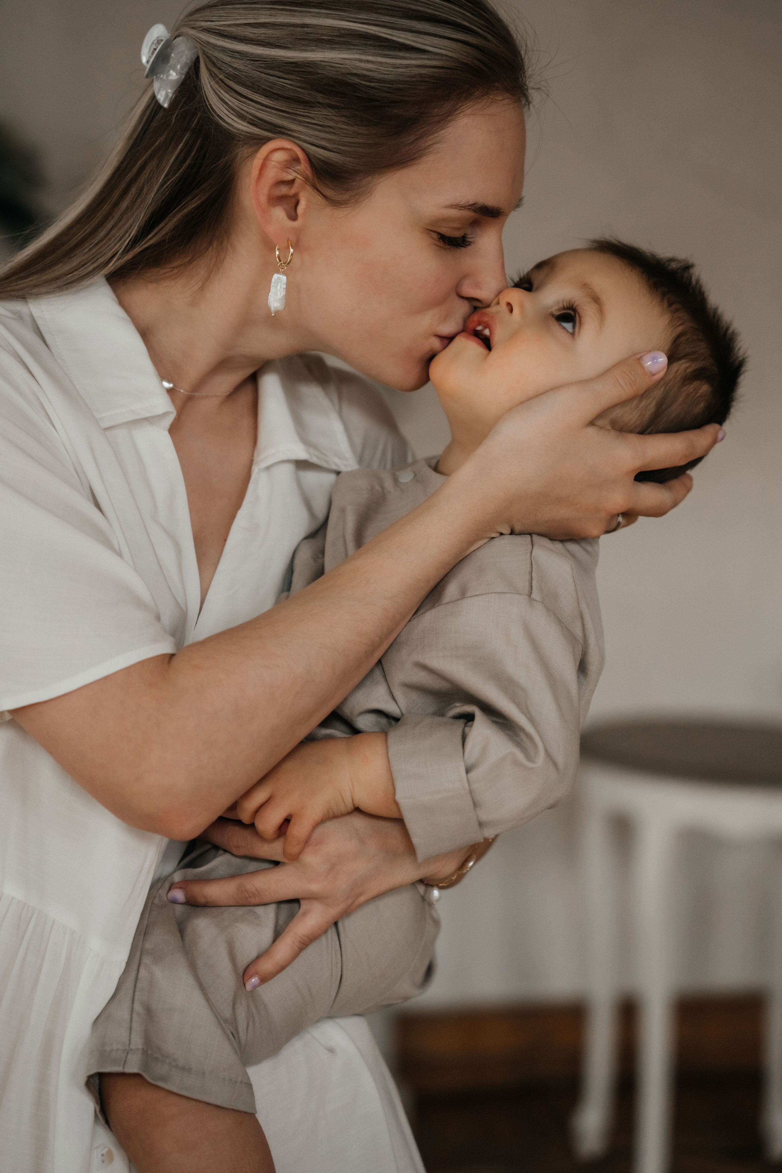 Маленькие ножки в читальне им. Пушкина. Ваш фотограф Вика Артемова